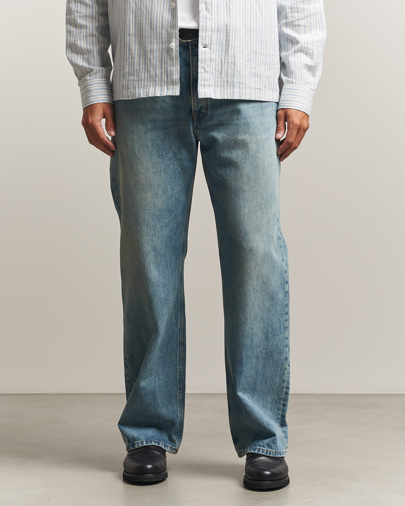 Men | Trousers | Jeanerica | VM009 Vega Jeans Light Fresco