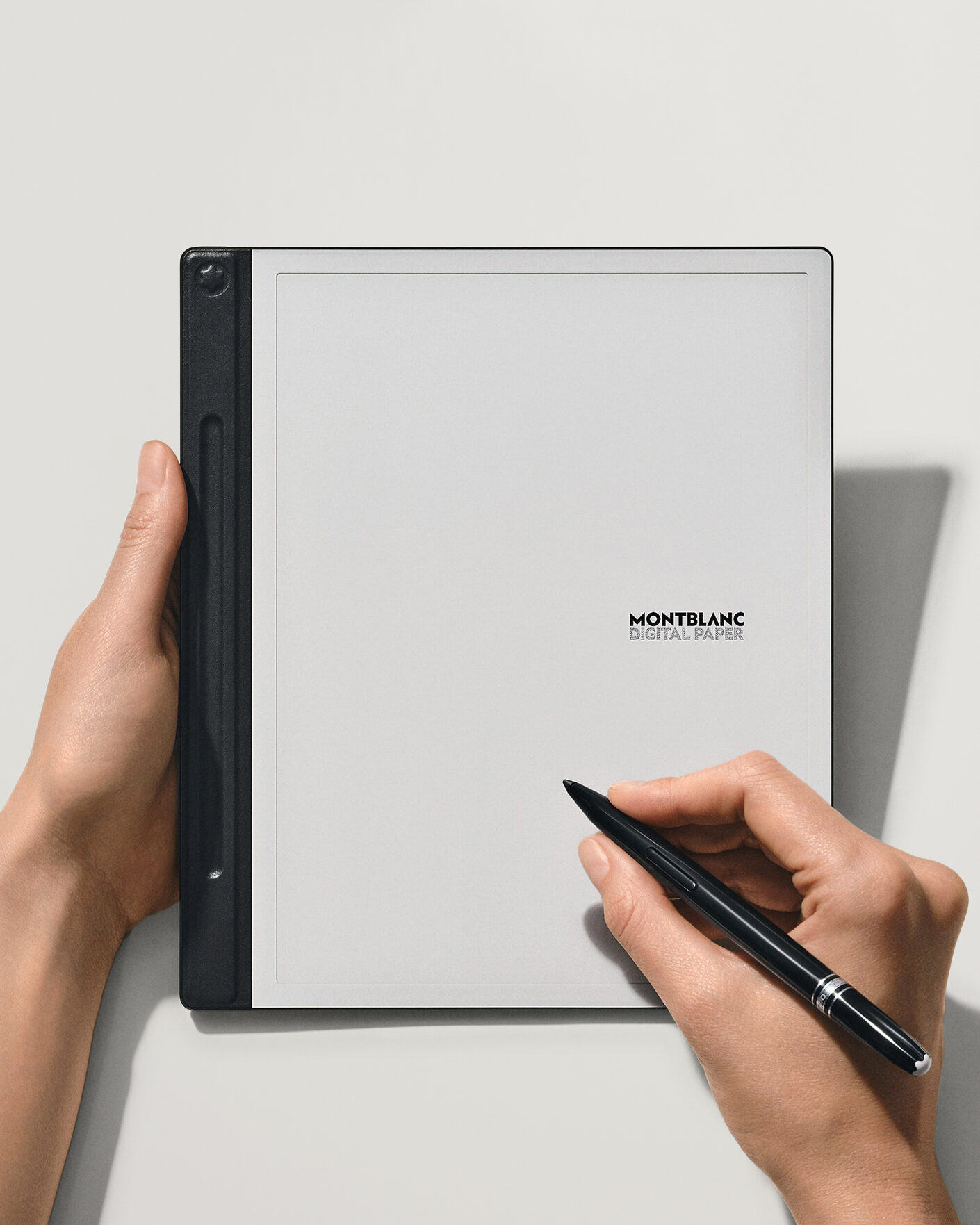 Men | Notebooks | Montblanc | Digital Paper Mystery Black
