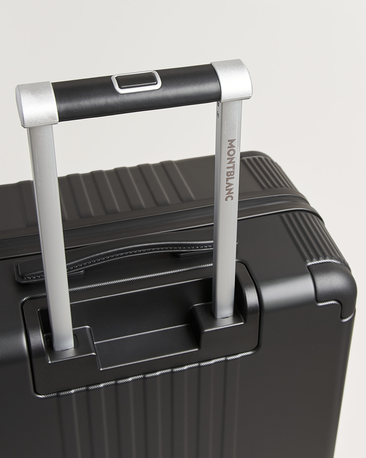 Men | Bags | Montblanc | #MY4810 Medium Trolley Black