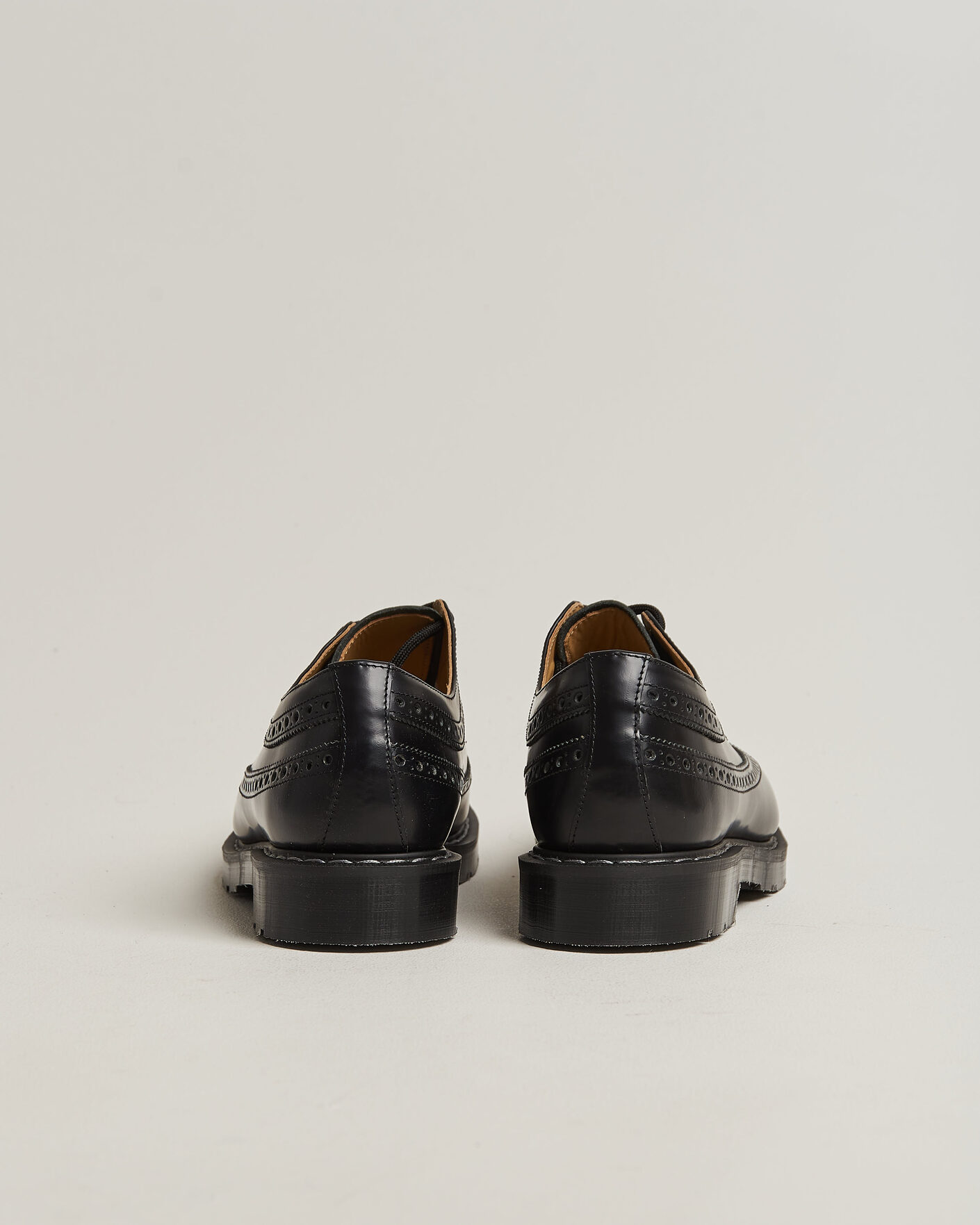 Men | Brogues | Solovair | American Brogue Shoe Black Shine