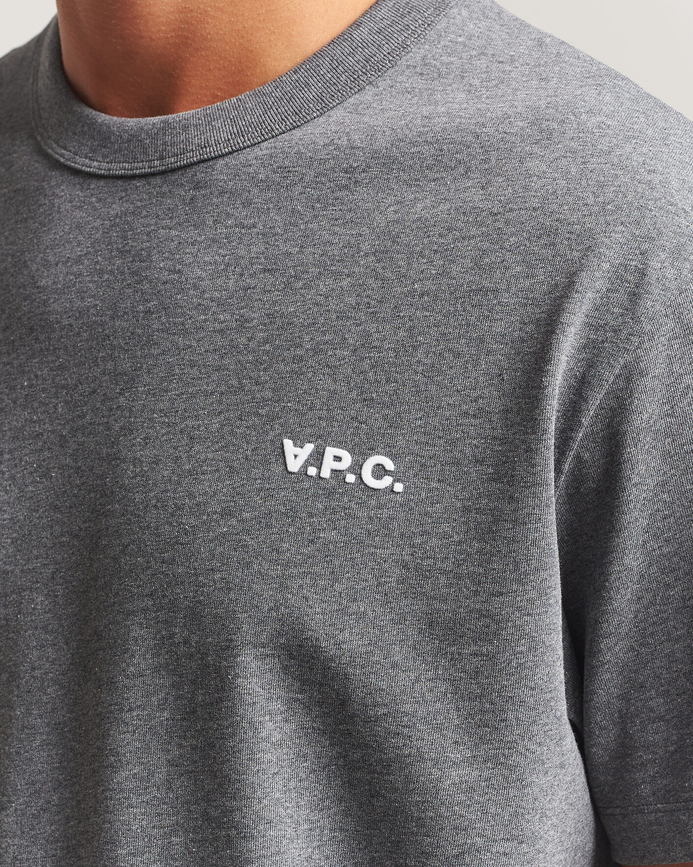 Men | T-Shirts | A.P.C. | Boxy Fit Petit VPC T-Shirt Heathered Anthracite