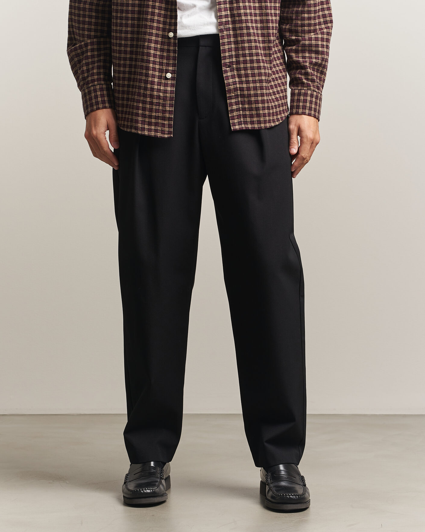 Men | Trousers | A.P.C. | Renato Pleated Trousers Black