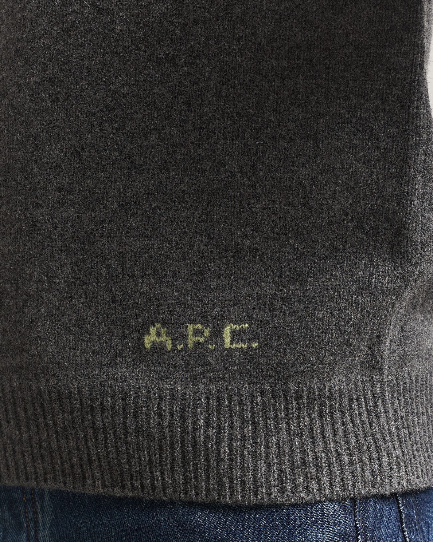 Men | Sweaters & Knitwear | A.P.C. | Edmond Wool Knitted Sweater Anthracite Melange