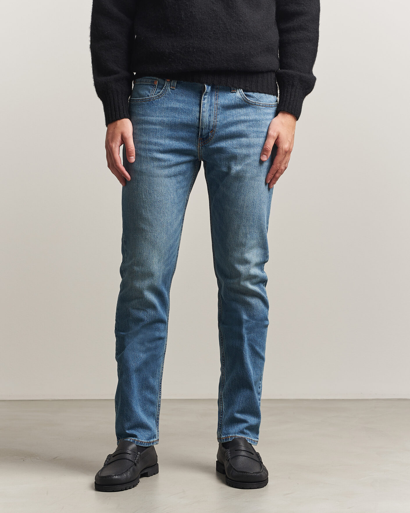 Men | Jeans | Levi's | 502 Taper Jeans Come Closer