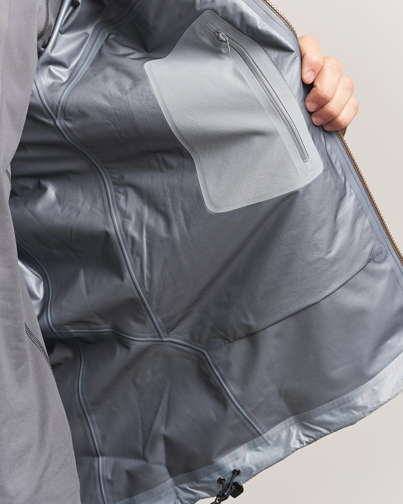 Men | Coats & Jackets | Arc'teryx | Beta Gore-Tex Jacket Mongoose