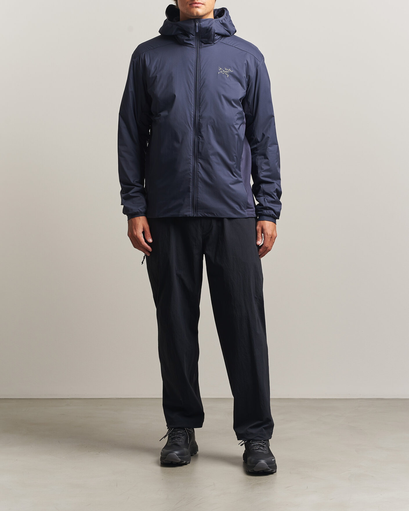 Men | Coats & Jackets | Arc'teryx | Atom Hooded Jacket Black Sapphire