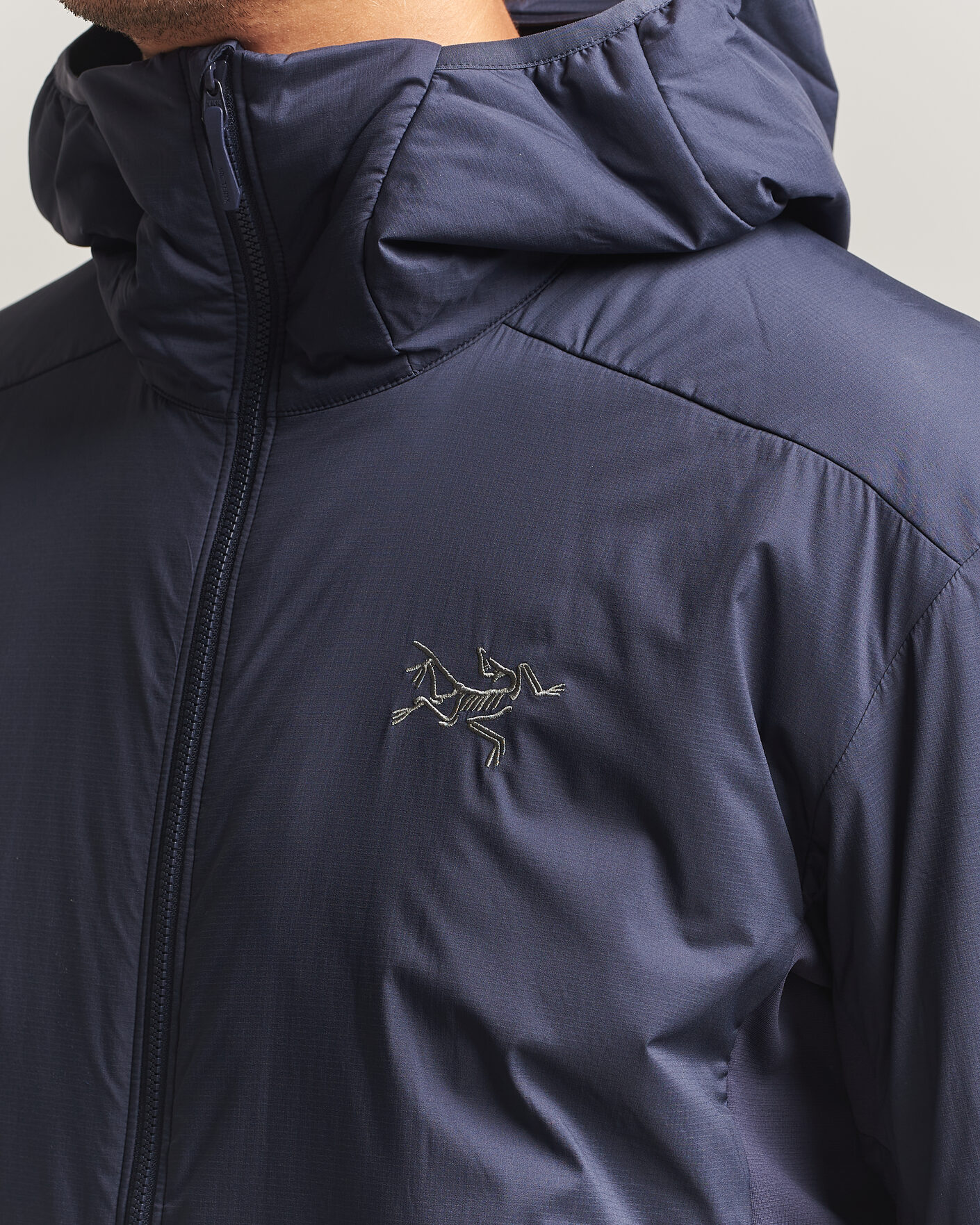 Men | Coats & Jackets | Arc'teryx | Atom Hooded Jacket Black Sapphire