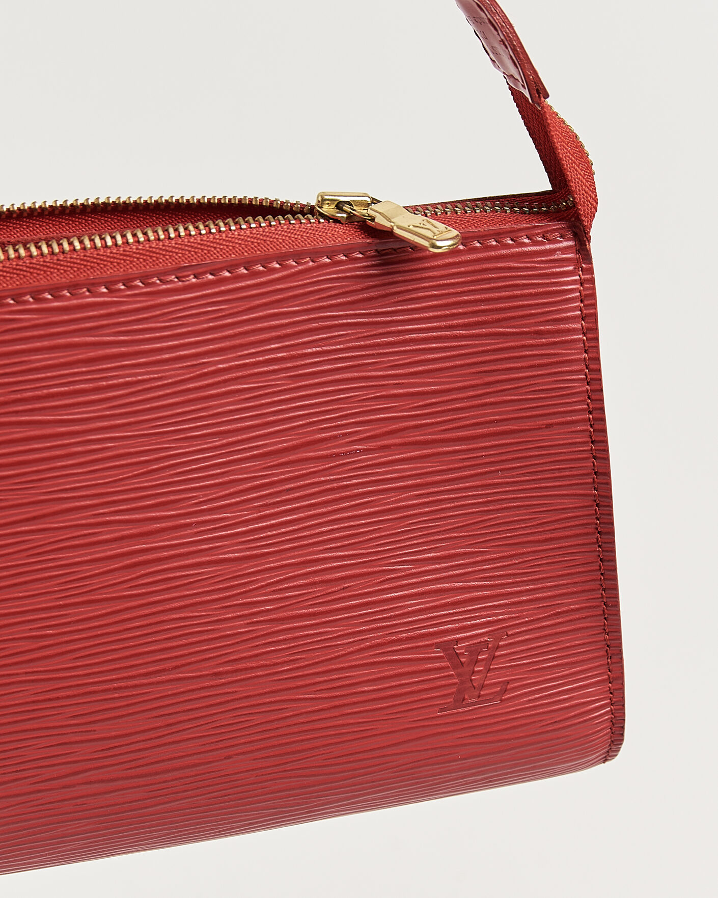 Men | Pre-Owned & Vintage Bags | Louis Vuitton Pre-Owned | Pochette Accessoires Epi Leather Red