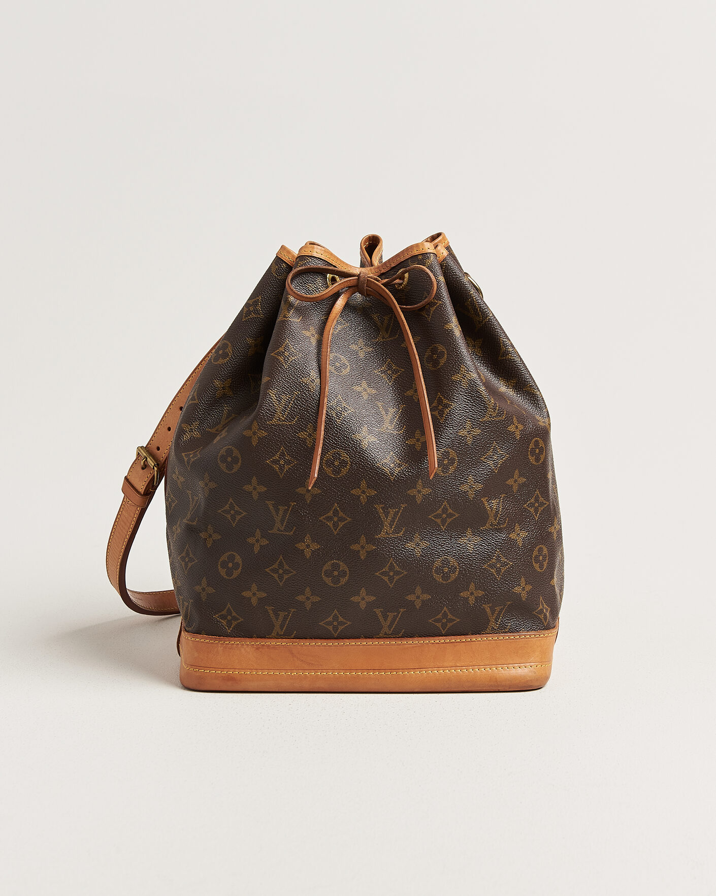 Men | Pre-Owned & Vintage Bags | Louis Vuitton Pre-Owned | Noé Monogram