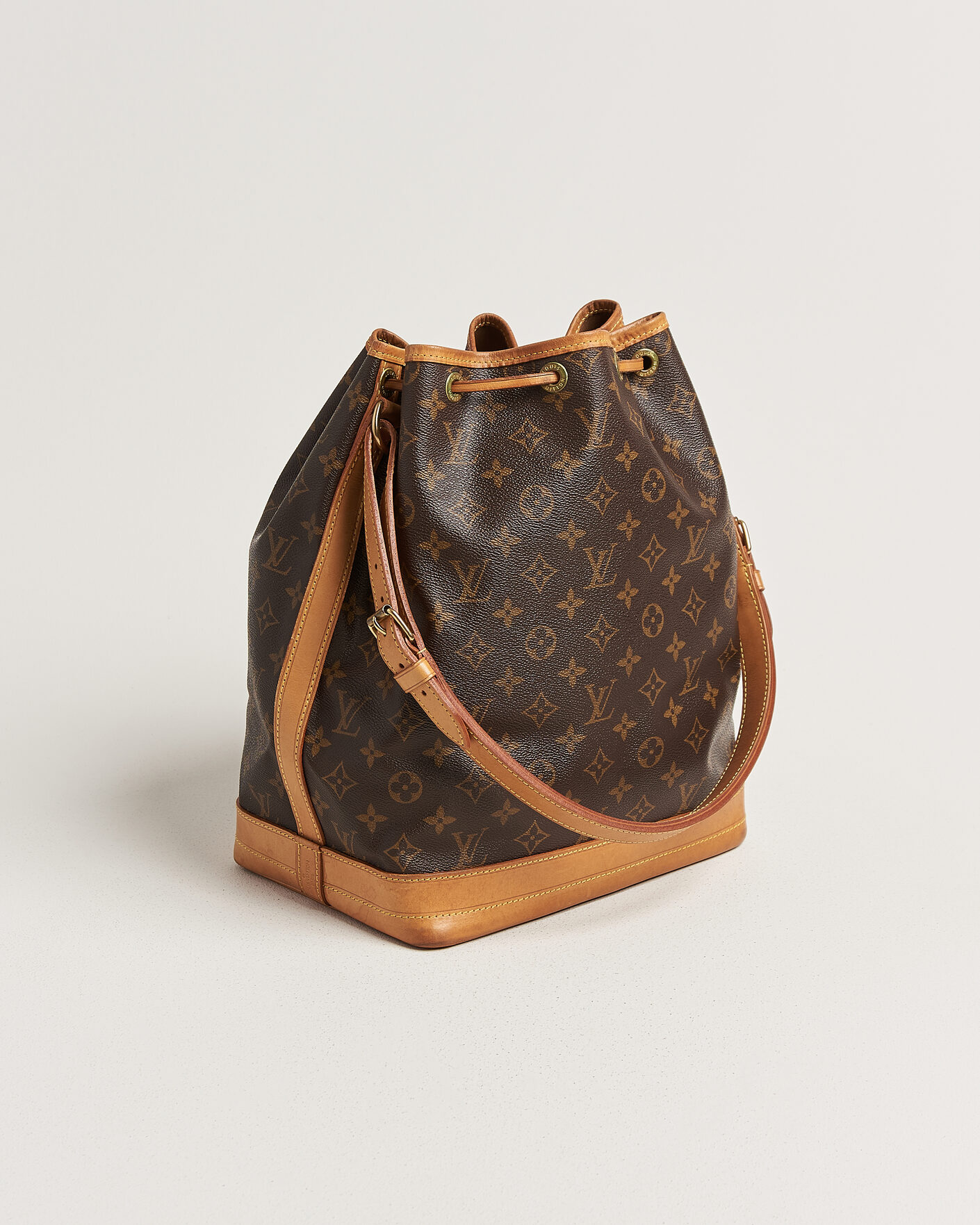 Men | Pre-Owned & Vintage Bags | Louis Vuitton Pre-Owned | Noé Monogram