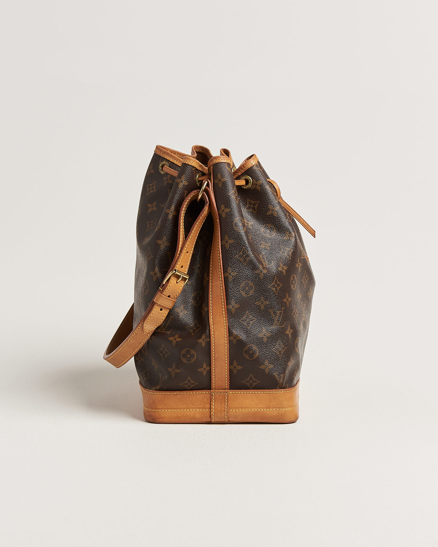 Men | Pre-Owned & Vintage Bags | Louis Vuitton Pre-Owned | Noé Monogram