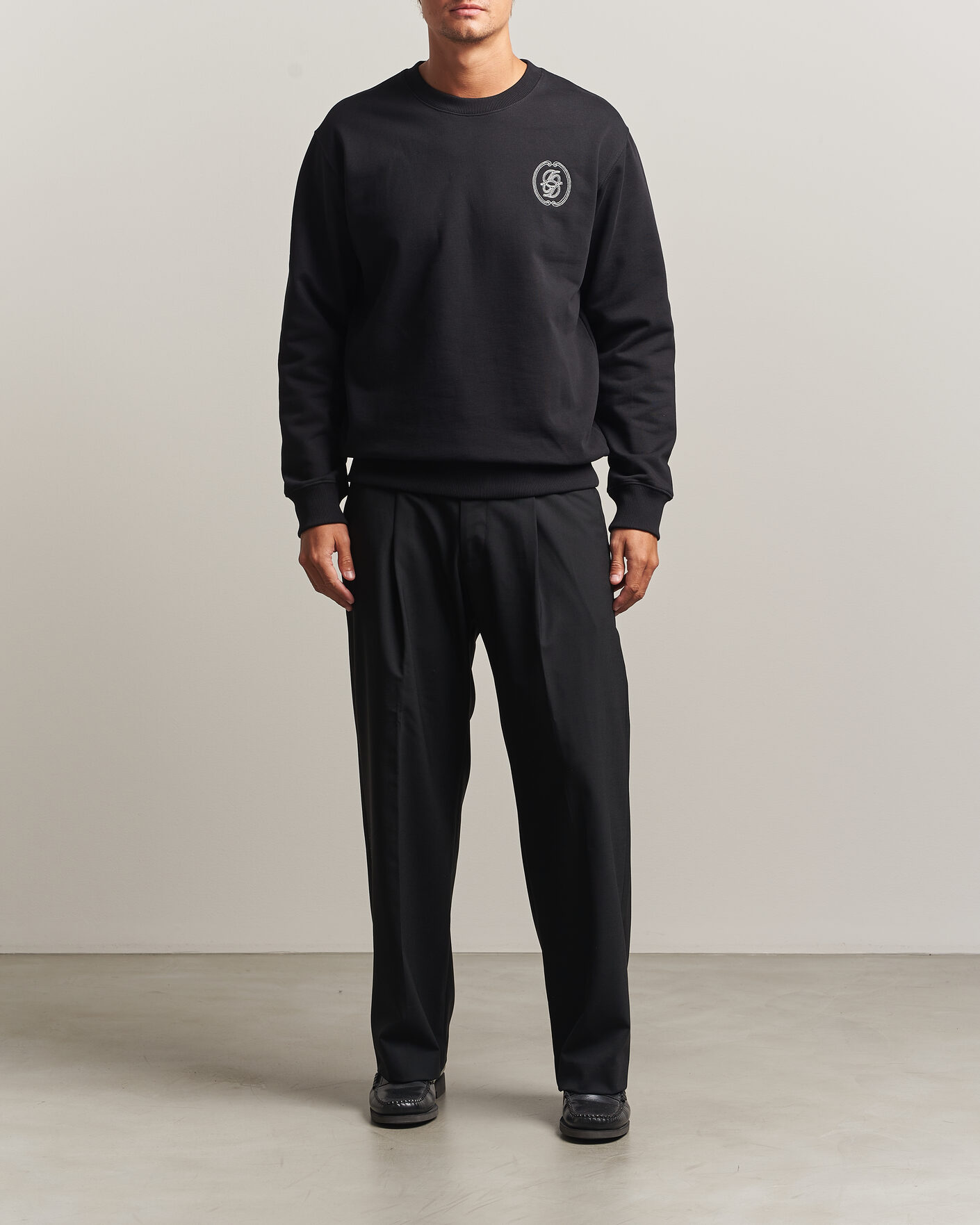 Men | Sweaters & Knitwear | Drôle de Monsieur | Mirror D Embroidered Sweatshirt Black