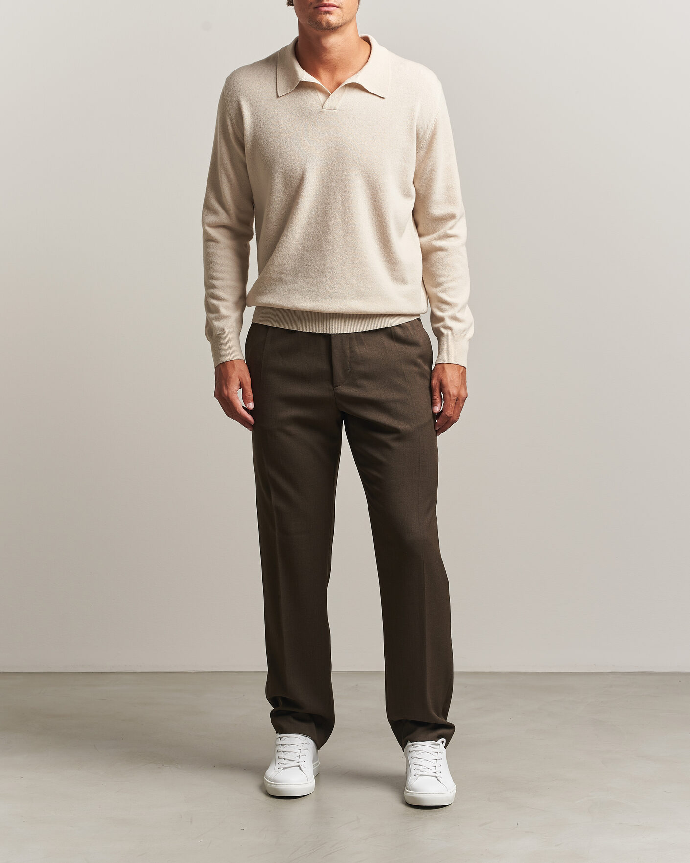 Men | Trousers | Filippa K | Theo Relaxed Wool Trousers Walnut Brown