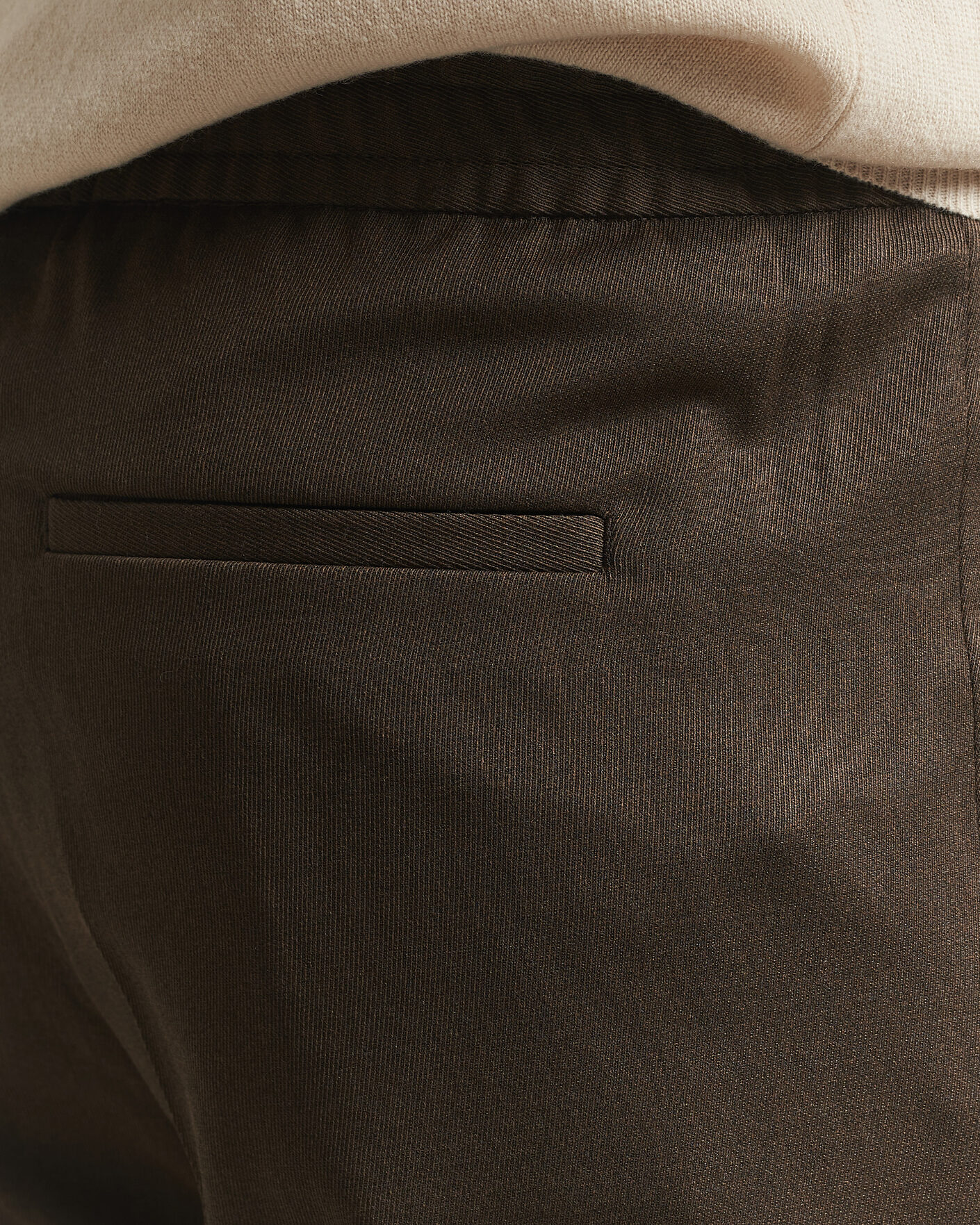 Men | Trousers | Filippa K | Theo Relaxed Wool Trousers Walnut Brown