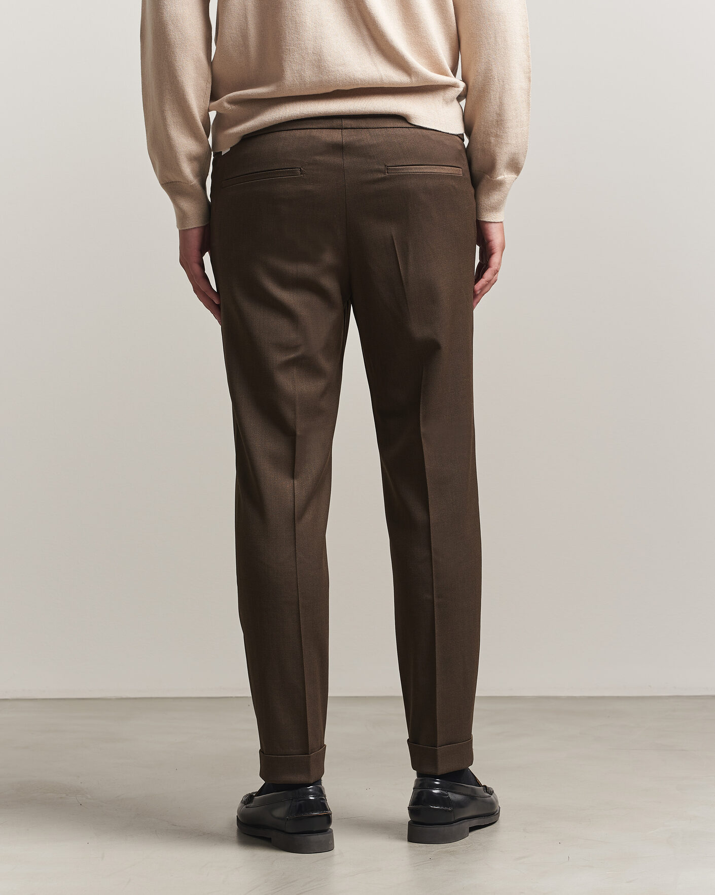 Men | Trousers | Filippa K | Terry Wool Trousers Walnut Brown