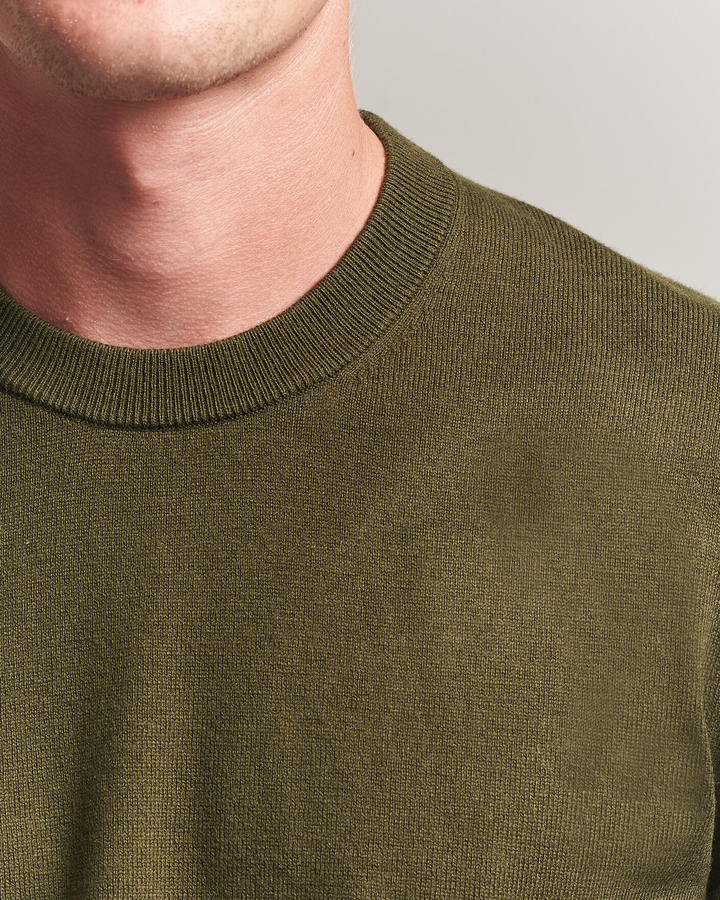 Men | Sweaters & Knitwear | Filippa K | Cotton Merino Knitted Sweater Dark Moss Green