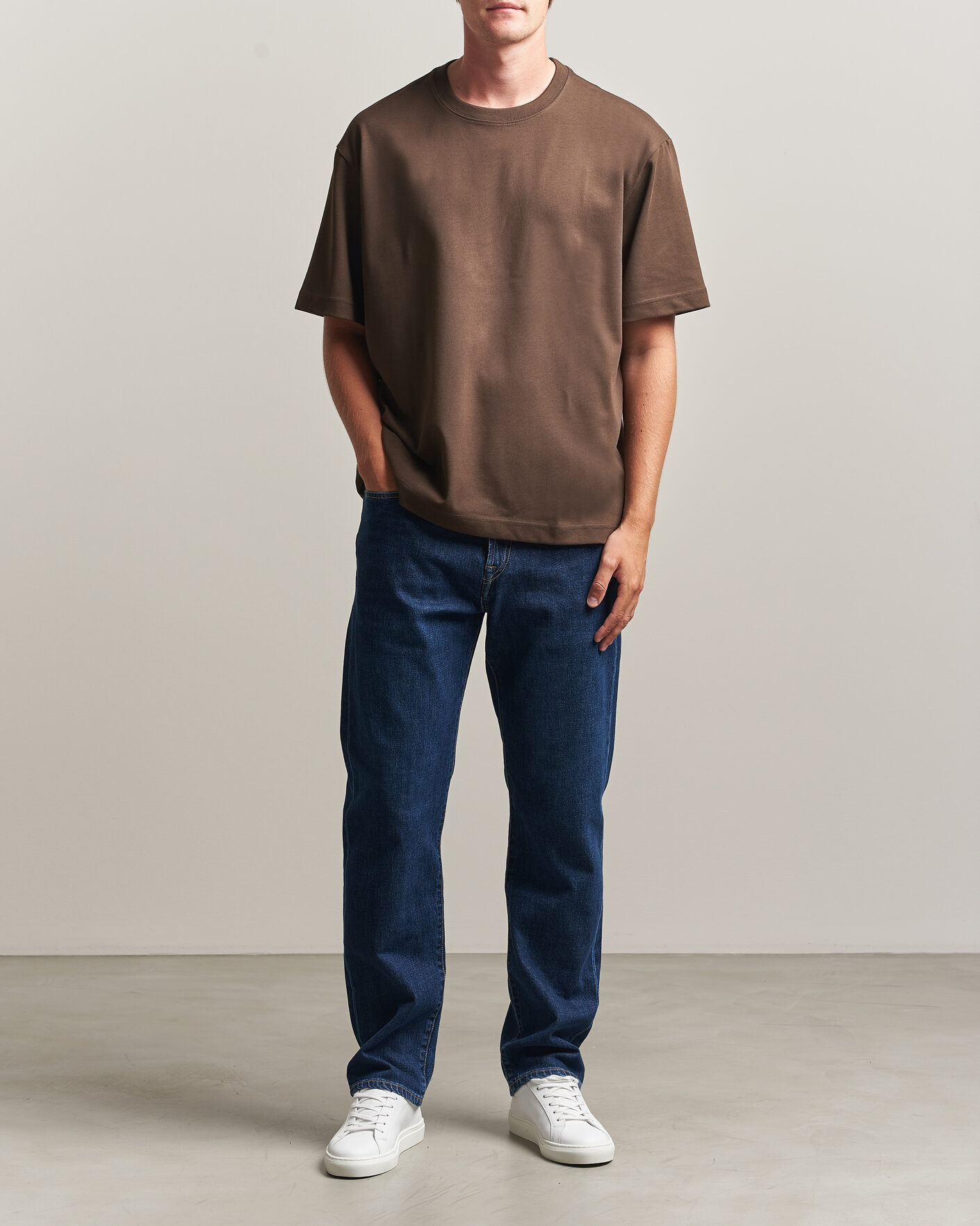 Men | T-Shirts | Filippa K | Heavy Cotton Crew Neck T-Shirt Golden Brown