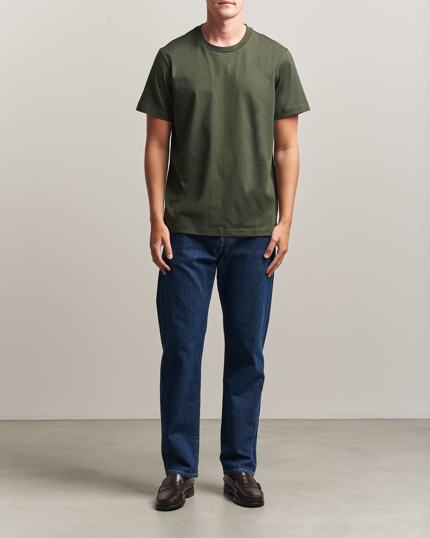 Men | T-Shirts | Filippa K | Filip Crew Neck T-Shirt Night Green
