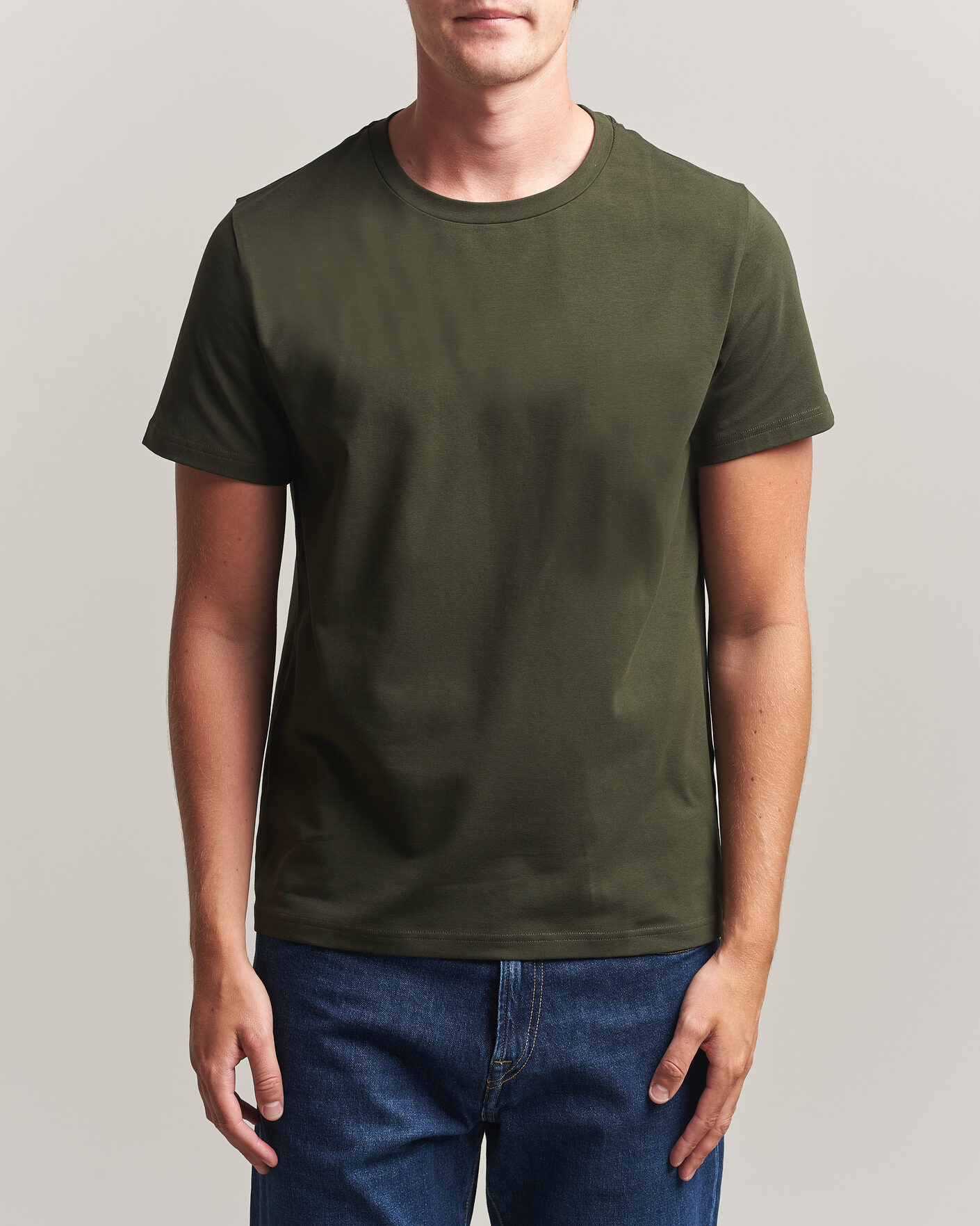 Men | T-Shirts | Filippa K | Soft Lycra T-Shirt Night Green