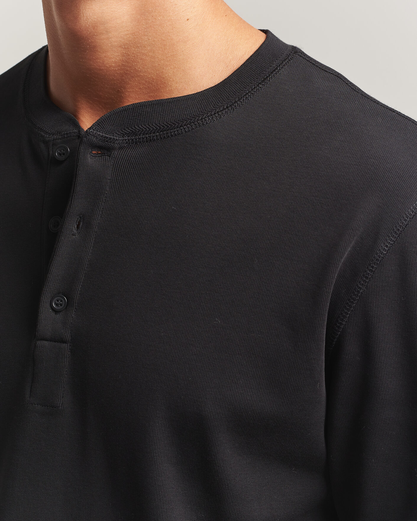 Men | Sweaters & Knitwear | Filippa K | Cotton Rib Henley Black