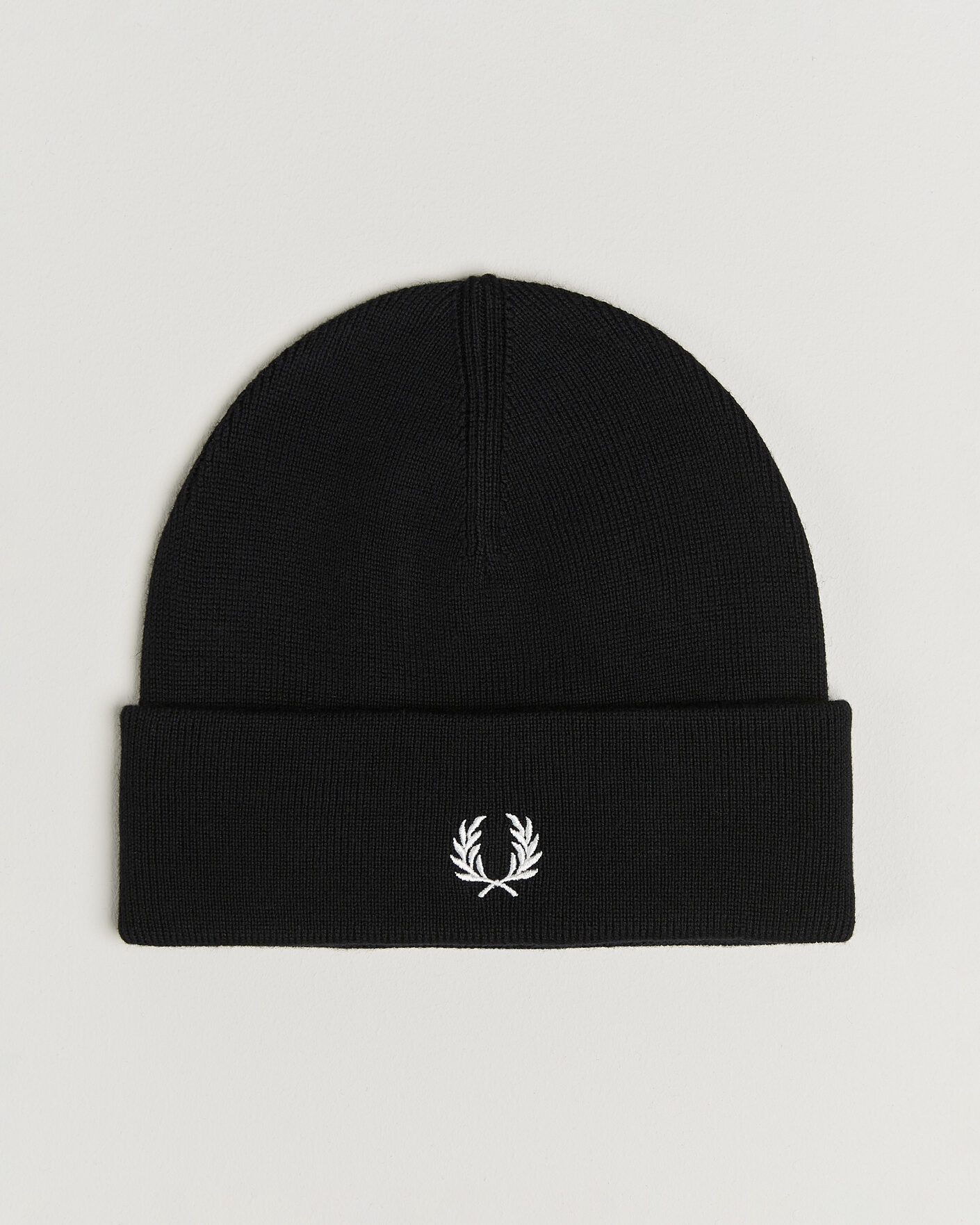 Men | Beanies | Fred Perry | Merino Wool Beanie Black