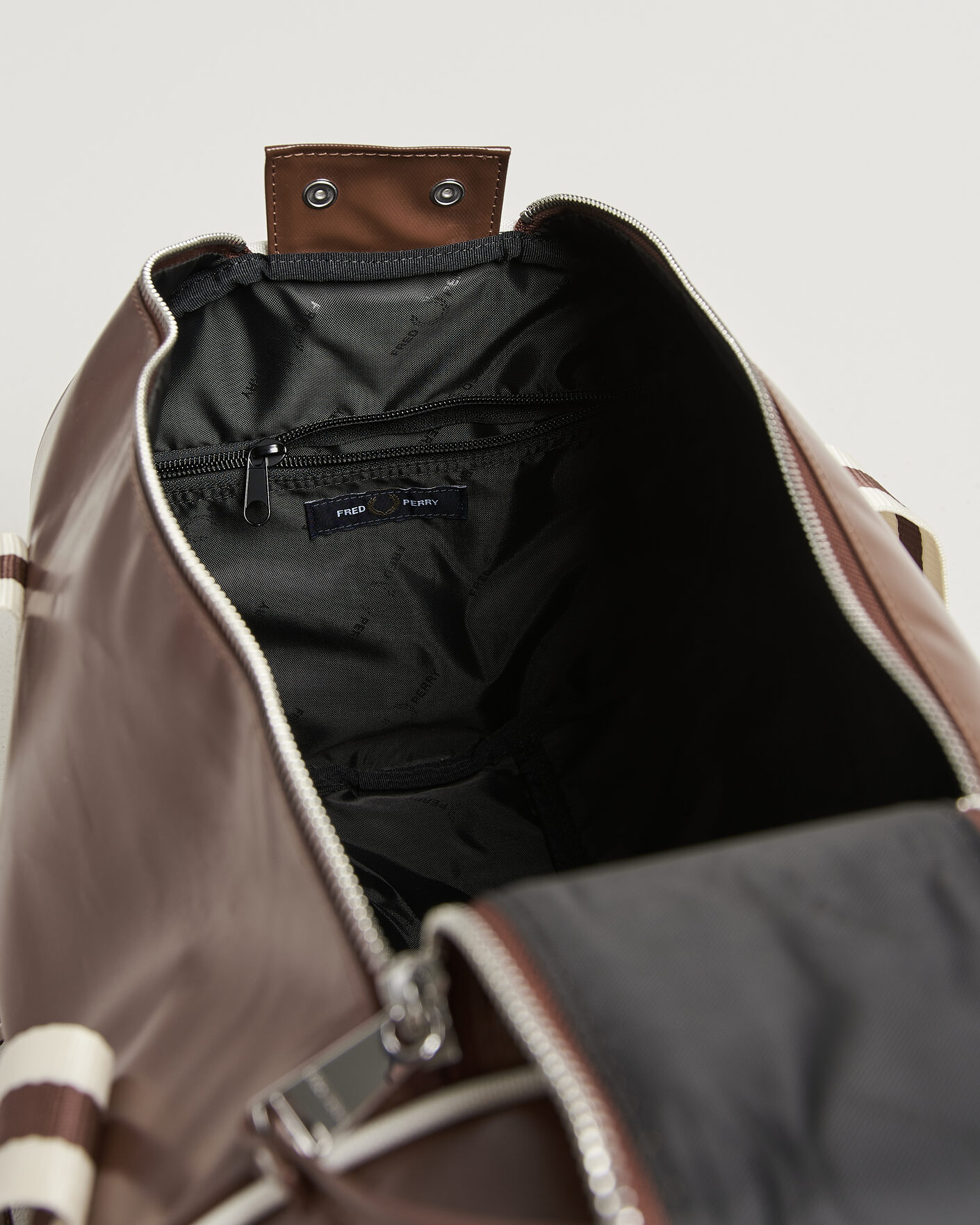 Men | Bags | Fred Perry | Classic Barrel Bag Tan