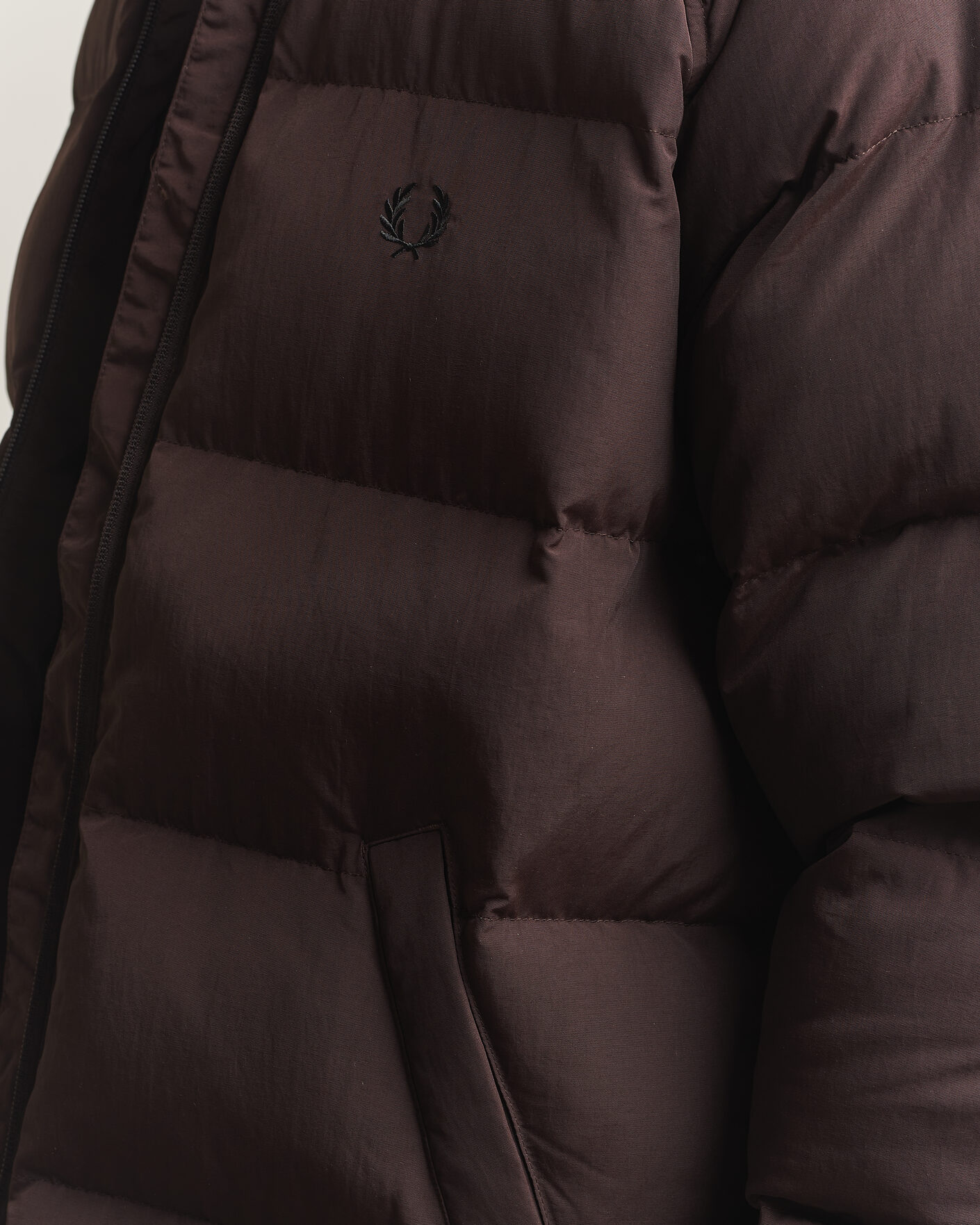 Men | Coats & Jackets | Fred Perry | Raglan Sleeve Padded Jacket Rich Brown