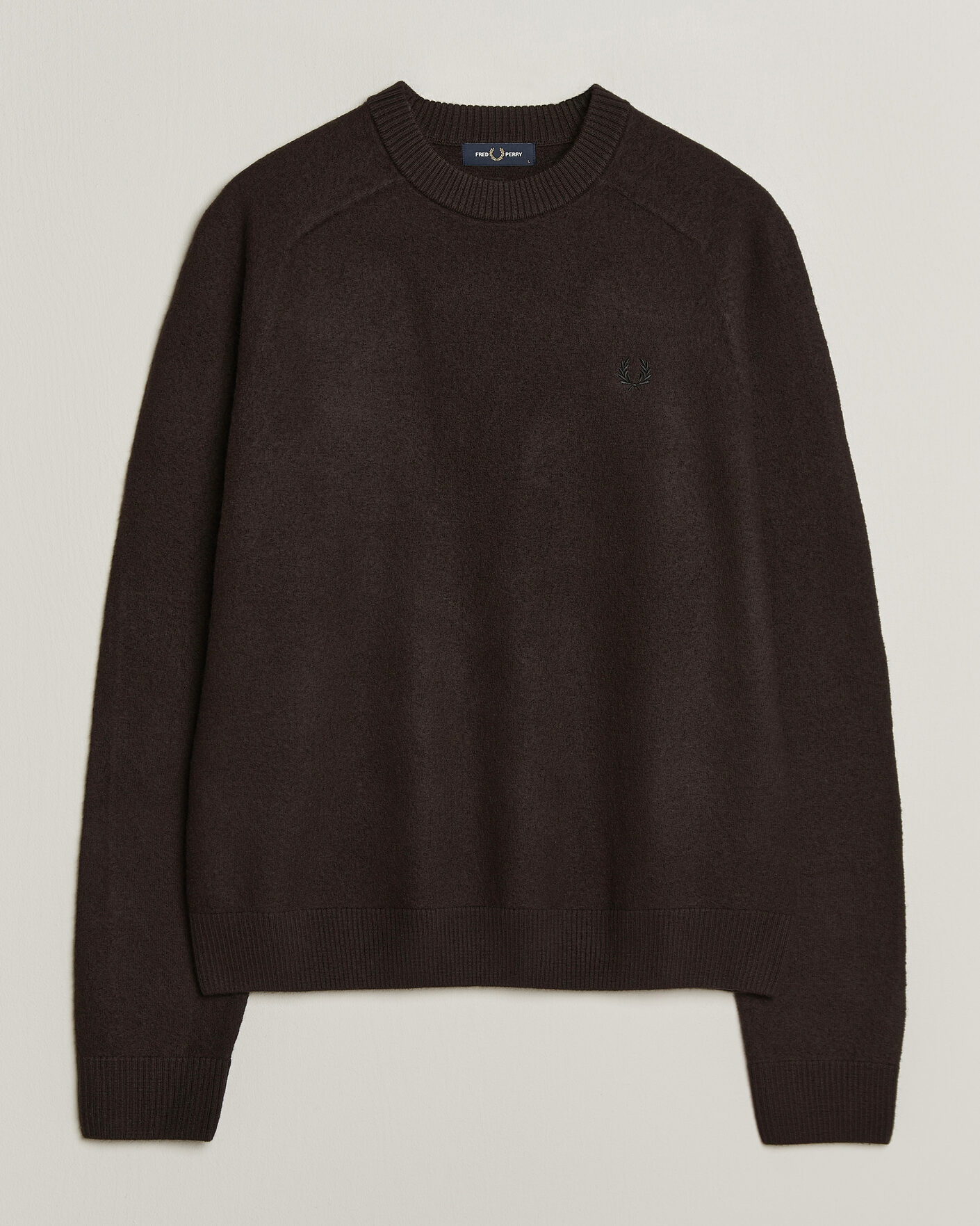 Men | Sweaters & Knitwear | Fred Perry | Wool Saddle Sleeve Crew Neck Rich Brown