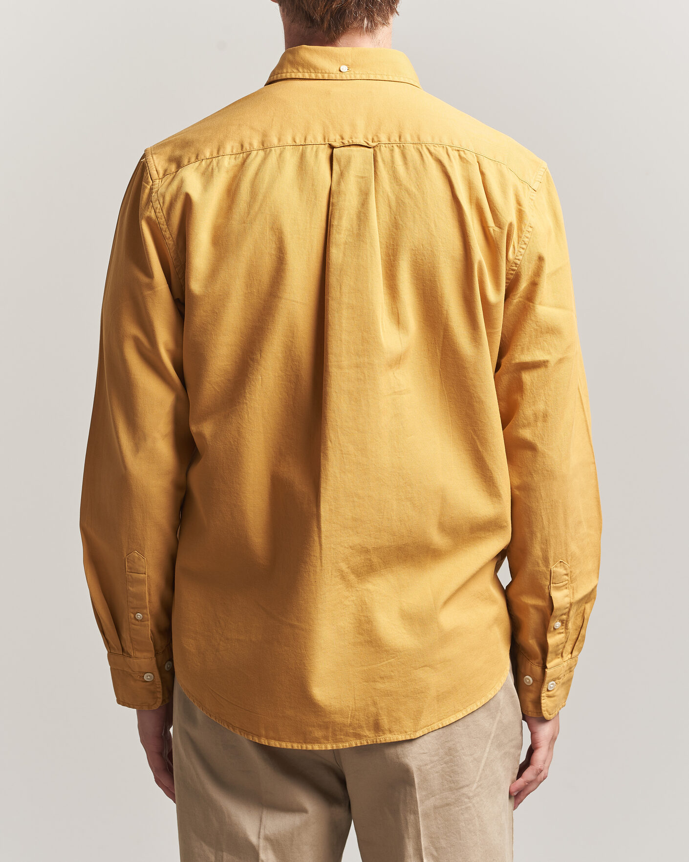 Men | Shirts | Gant | Regular Fit Garment Dyed Twill Shirt Turmeric Shine