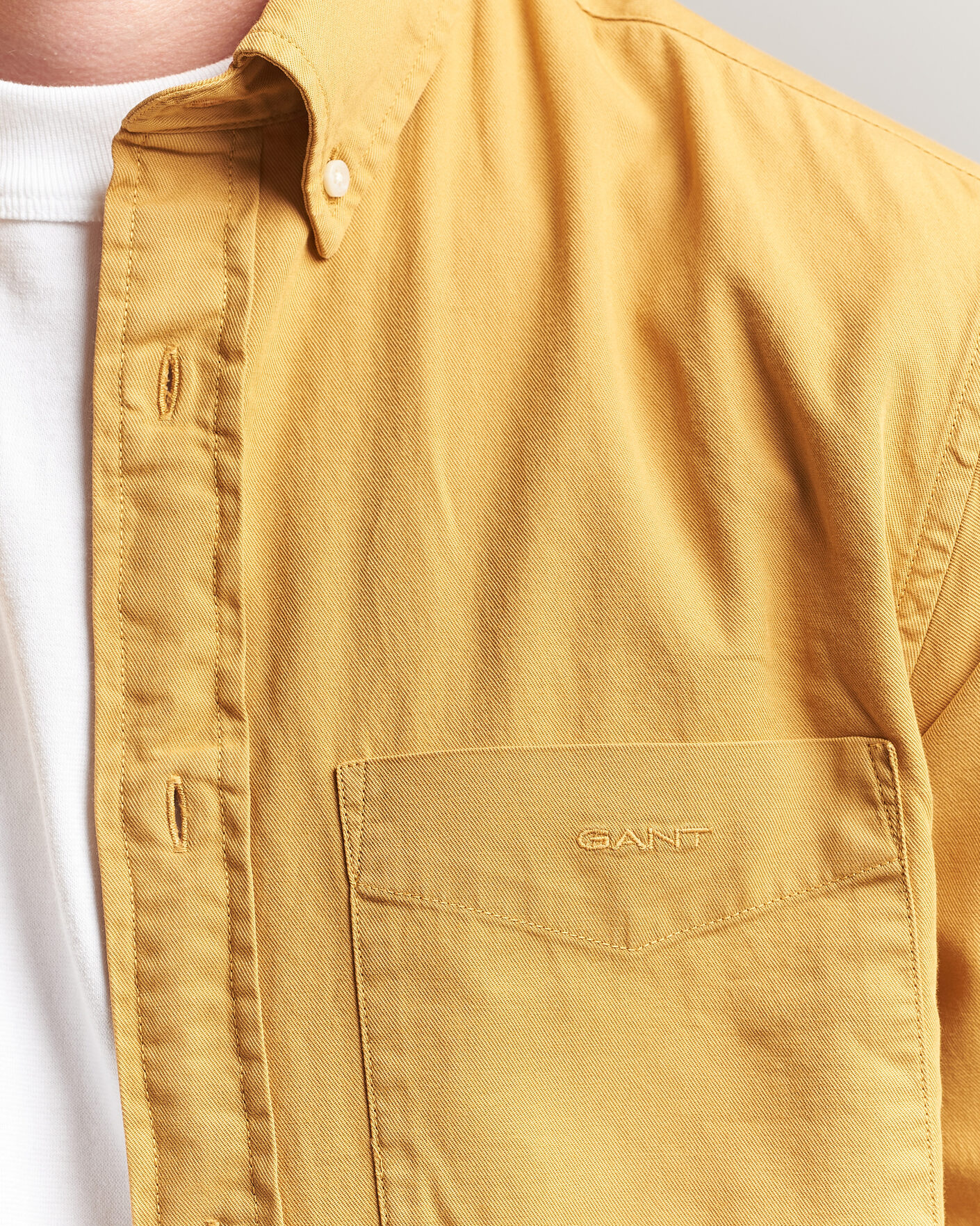 Men | Shirts | Gant | Regular Fit Garment Dyed Twill Shirt Turmeric Shine