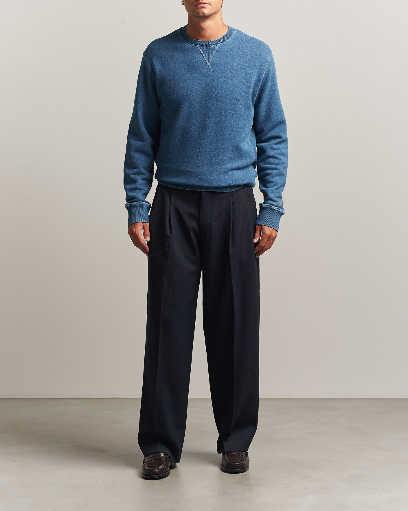 Men | Sweaters & Knitwear | Gant | Vintage Crew Neck Sweatshirt Indigo
