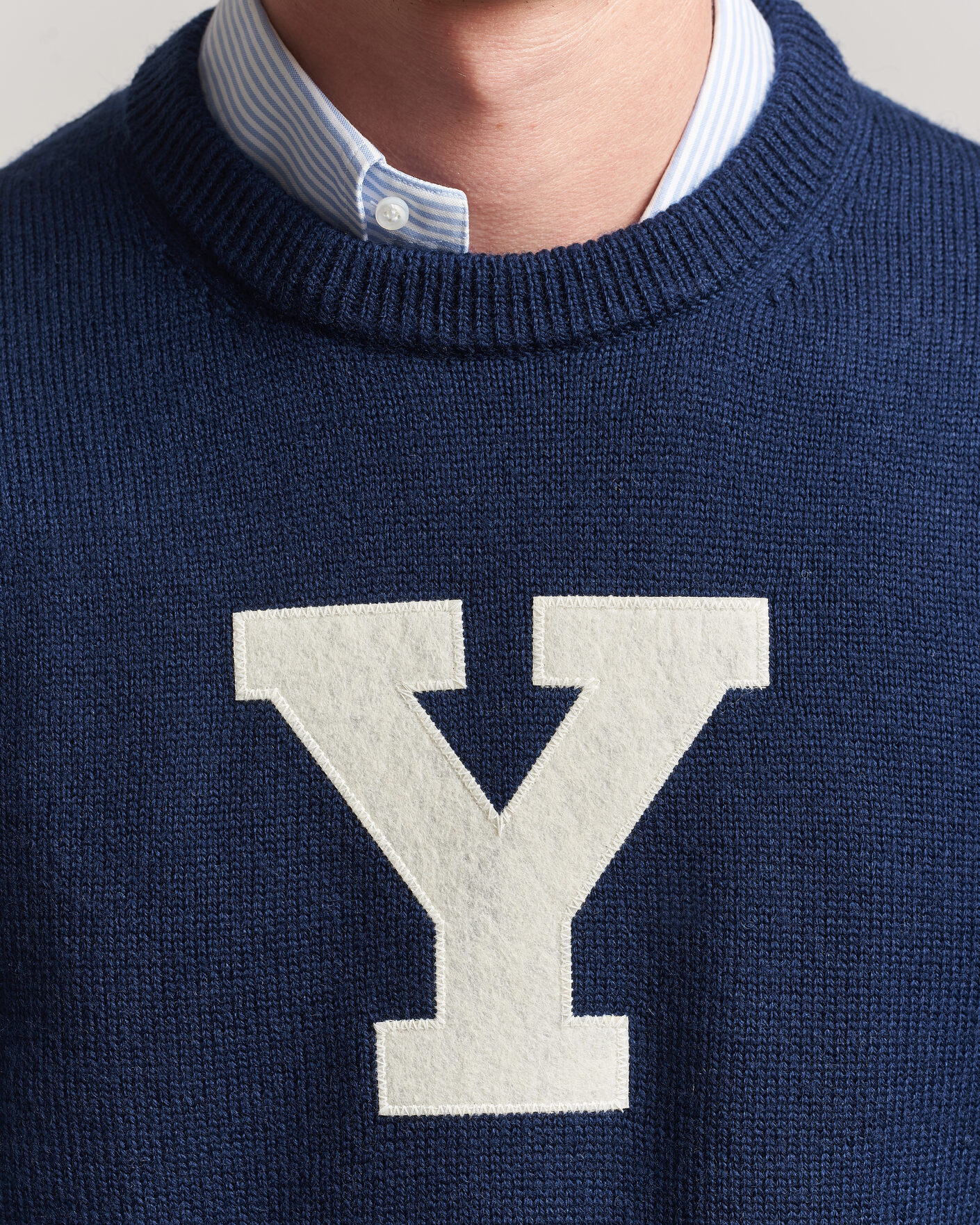 Men | Sweaters & Knitwear | Gant | YALE Merino Crew Neck Marine