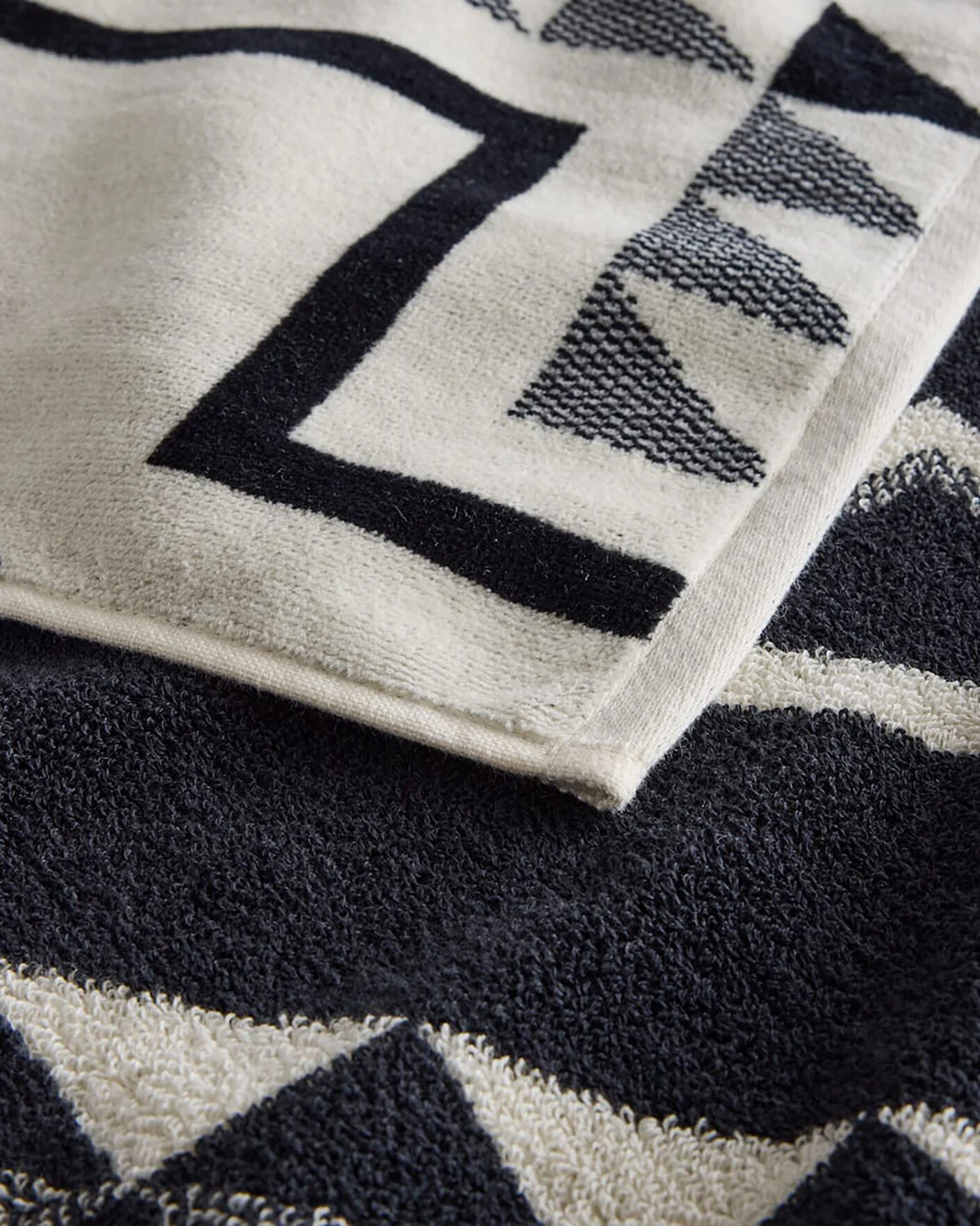 Men | Fabrics | Pendleton | Oversized Jacquard Spa Towel Oxbow