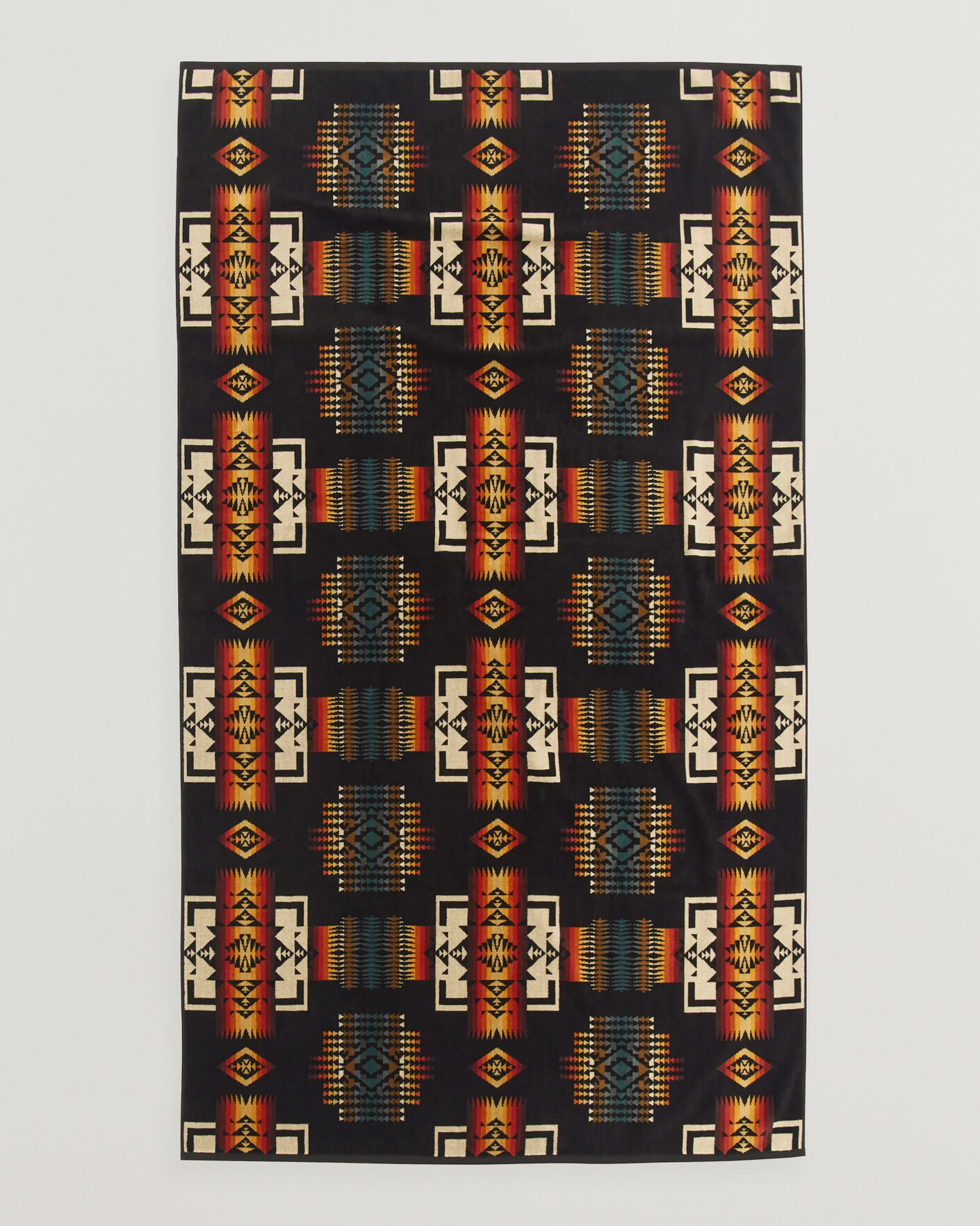 Men | Fabrics | Pendleton | Oversized Jacquard Spa Towel Black