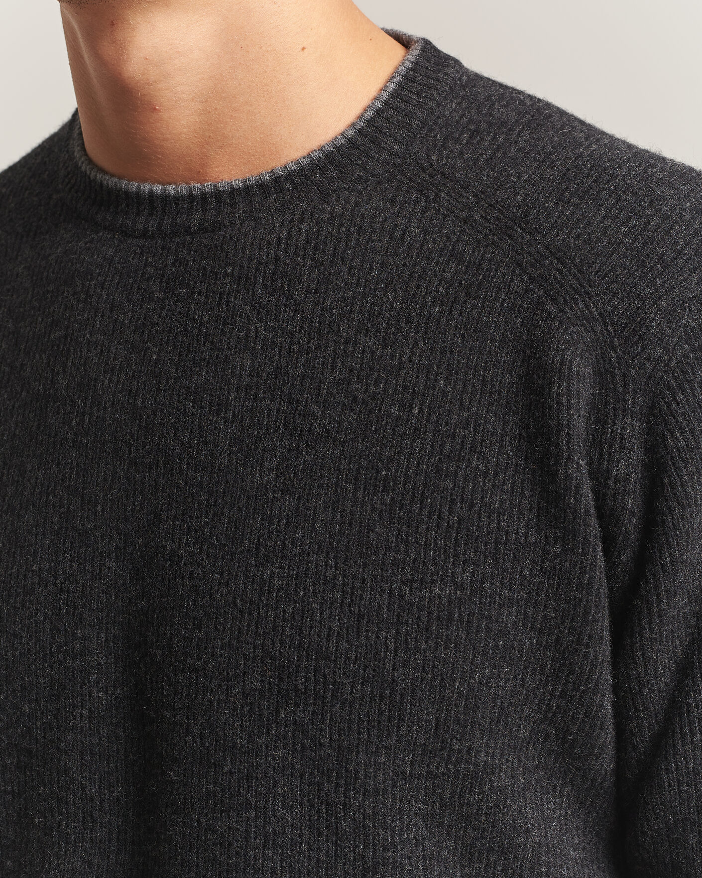 Men | Sweaters & Knitwear | Altea | Rib Wool Raglan Sweater Charcoal