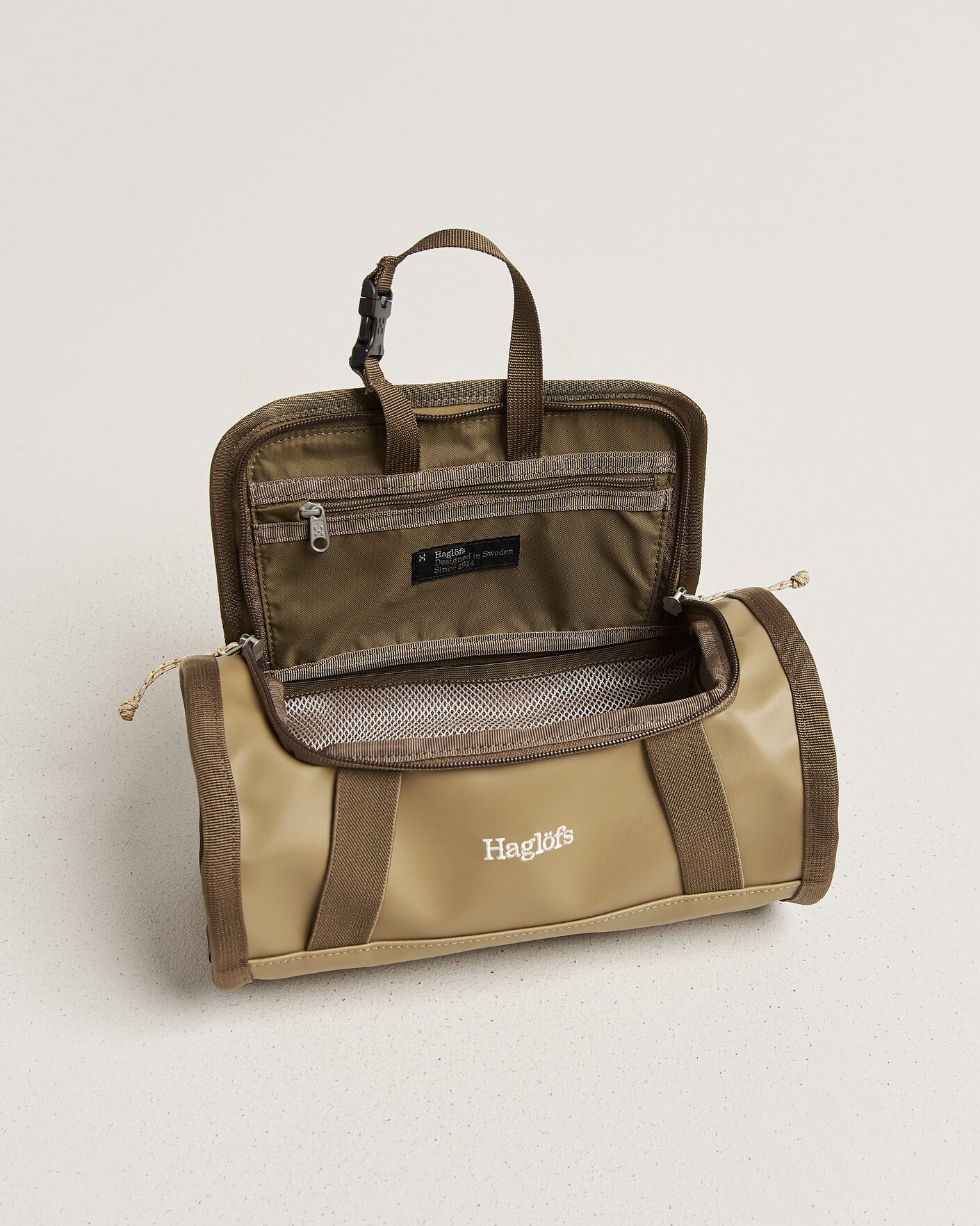 Men | Bags | Haglöfs | Lava Travel Tube Oake Brown
