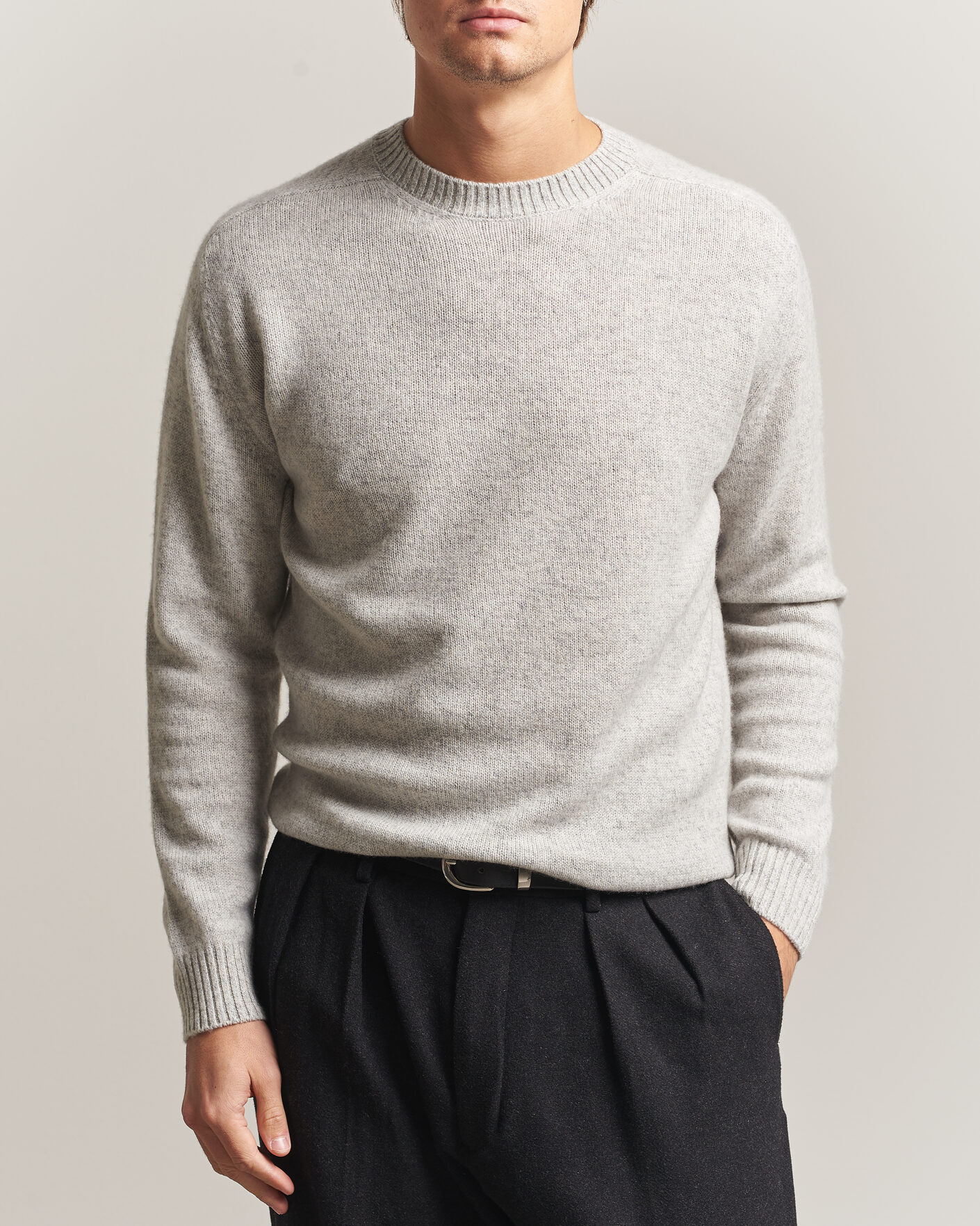 Men | Sweaters & Knitwear | Boglioli | Cloud Cashmere Crew Neck Light Grey