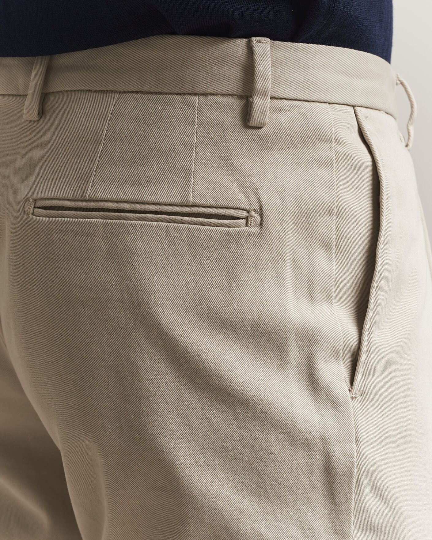 Men | Trousers | Boglioli | Pleated Cotton Twill Chinos Light Beige