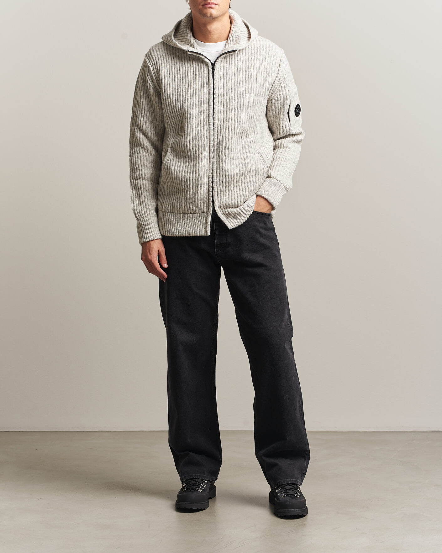 Men | Sweaters & Knitwear | C.P. Company | Heavy Lambswool Hood Zip Light Grey
