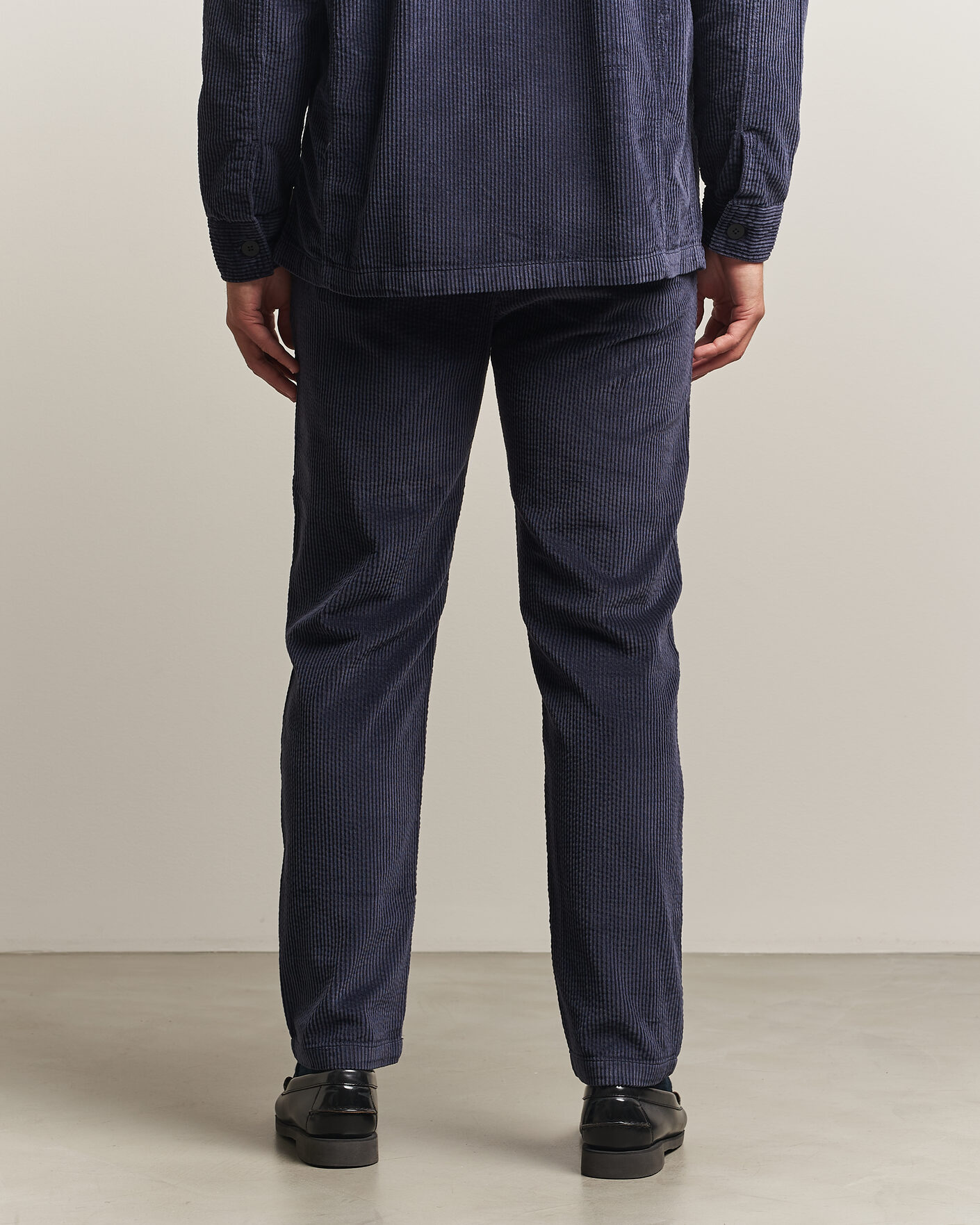 Men | Trousers | KnowledgeCotton Apparel | Chuck Regular Cord Trousers Night Sky