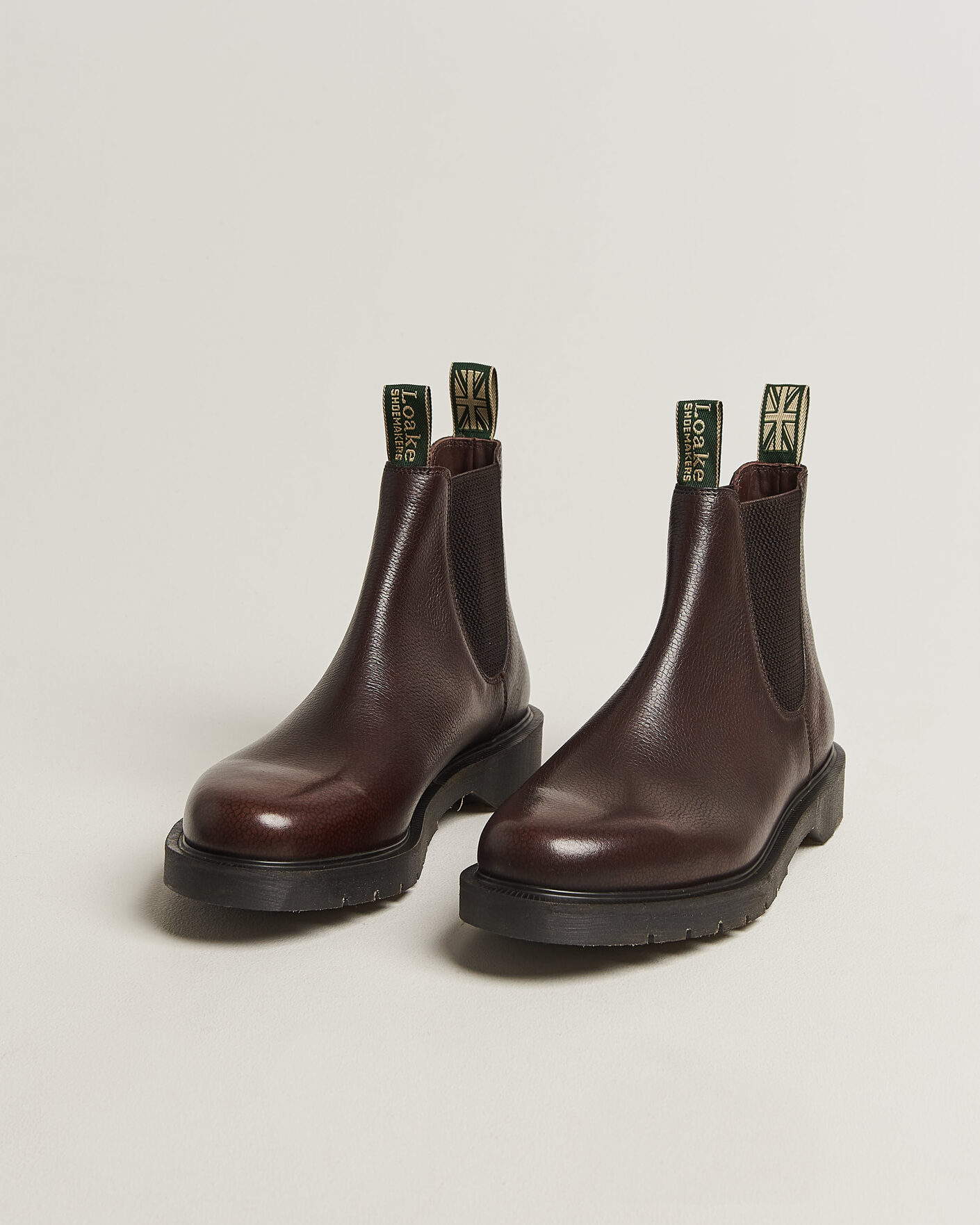 Men | Boots | Loake 1880 | Mccauley Heat Sealed Chelsea Dark Brown