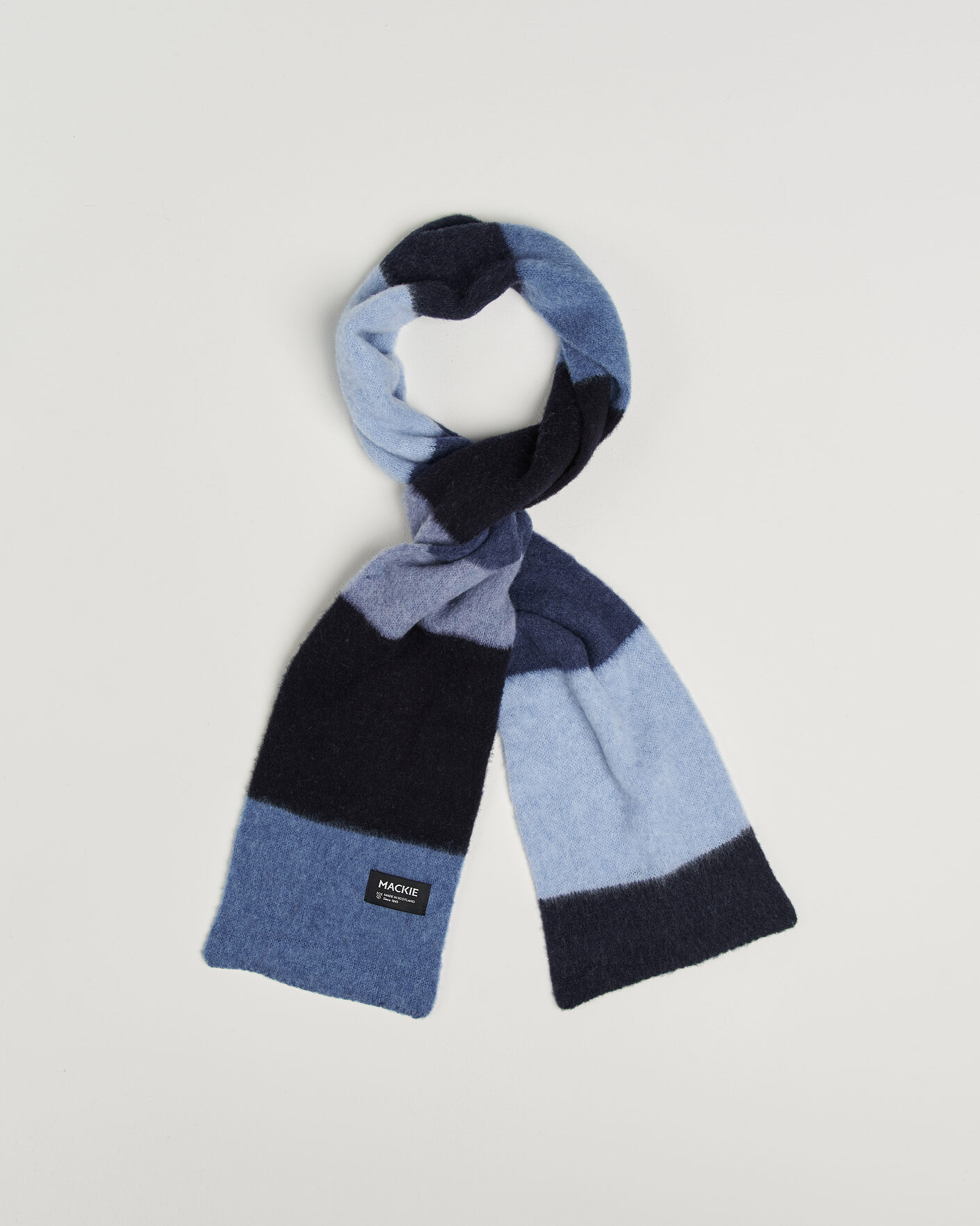 Men | Scarves | Robert Mackie | Rona Ribbed Shaggy Lambswool Scarf Blue