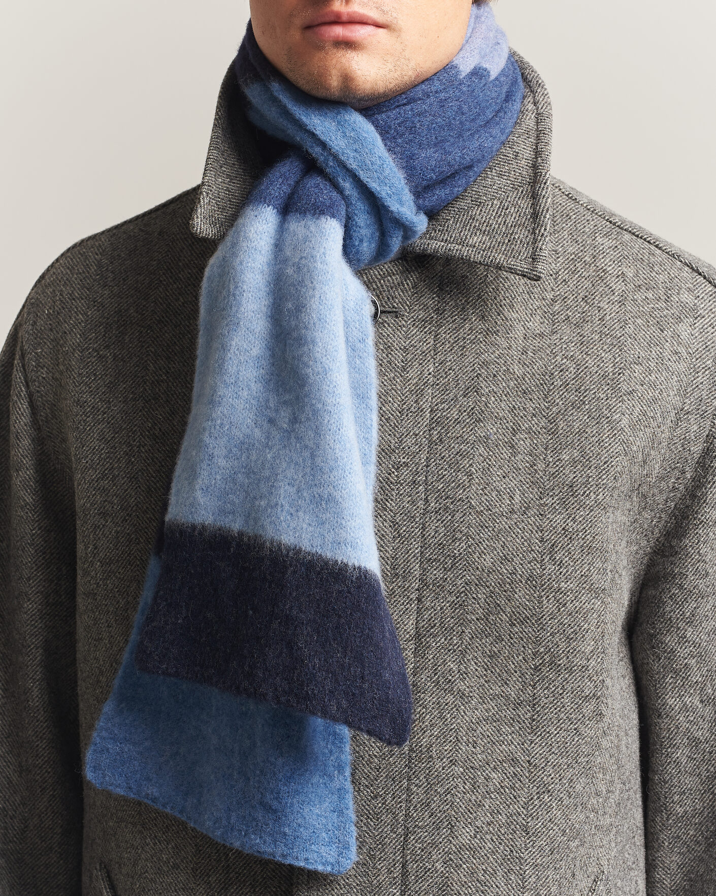 Men | Scarves | Robert Mackie | Rona Ribbed Shaggy Lambswool Scarf Blue