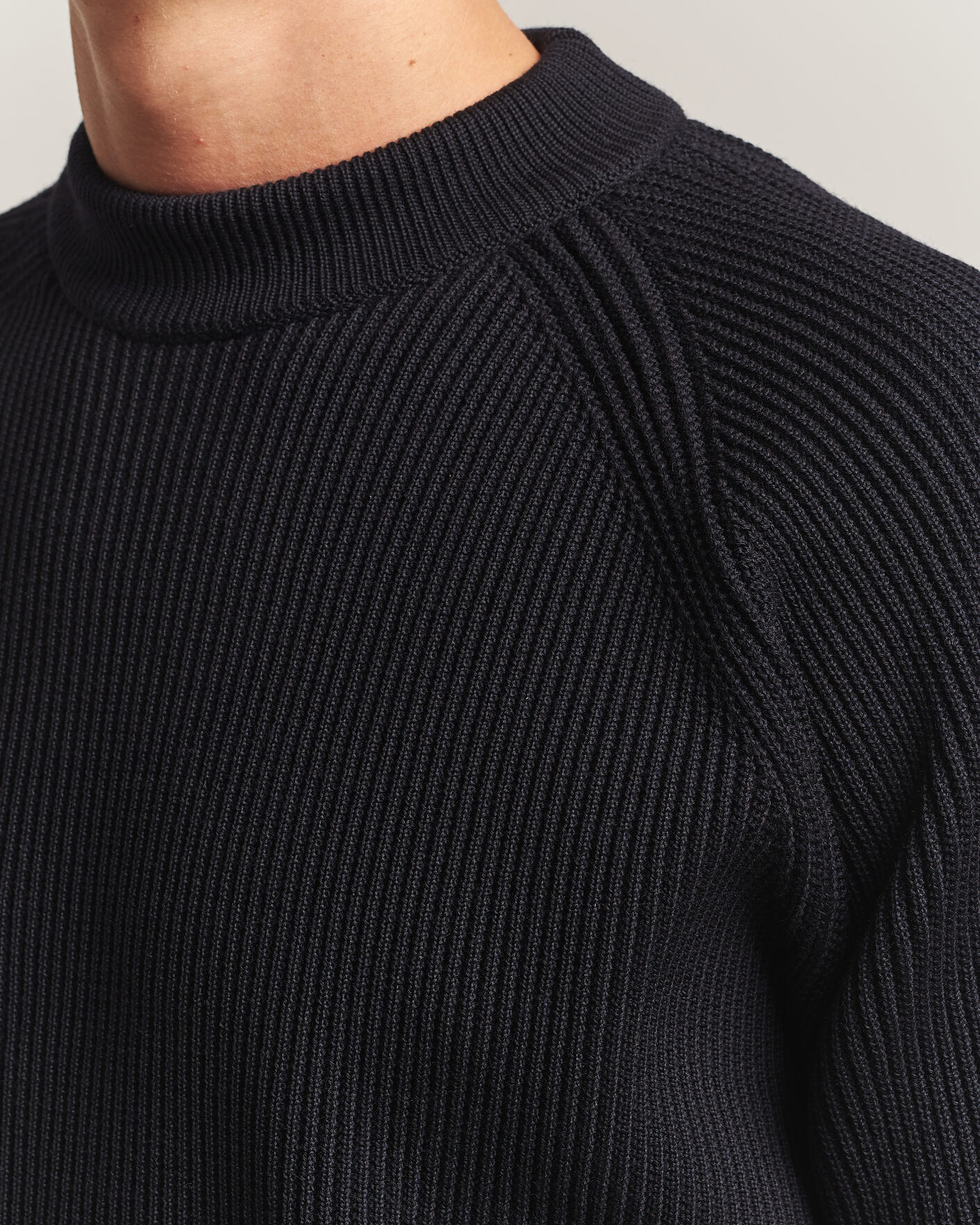 Men | Sweaters & Knitwear | S.N.S. Herning | Render Mock Neck Navy Blue