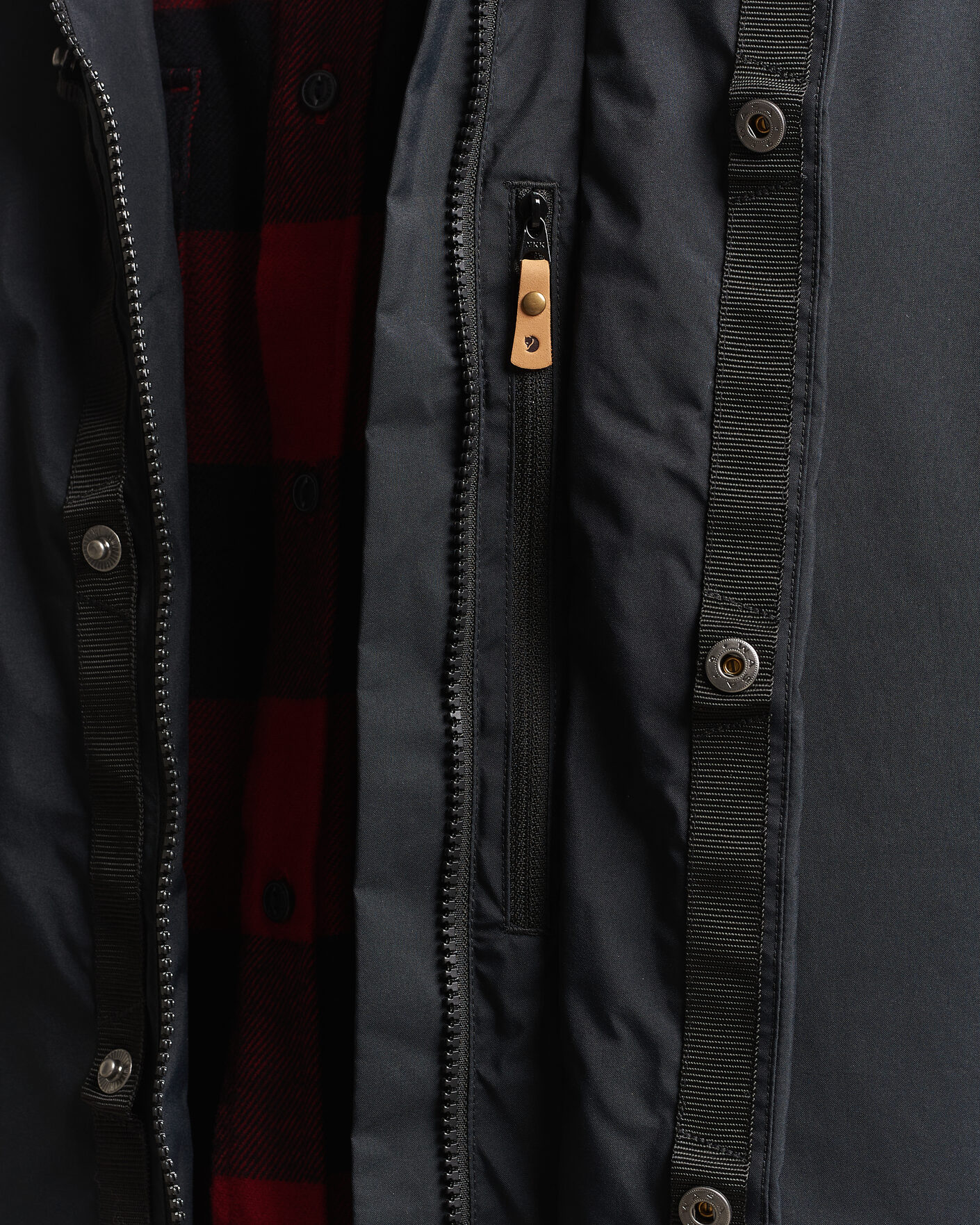 Men | Coats & Jackets | Fjällräven | Övik GORE-TEX Padded Parka Black