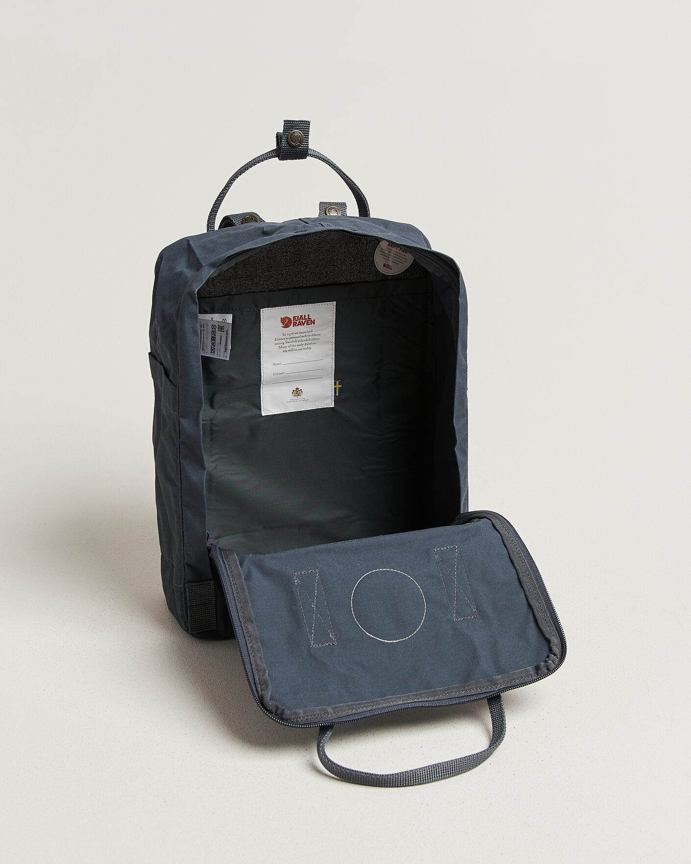 Men | Bags | Fjällräven | Kånken Graphite