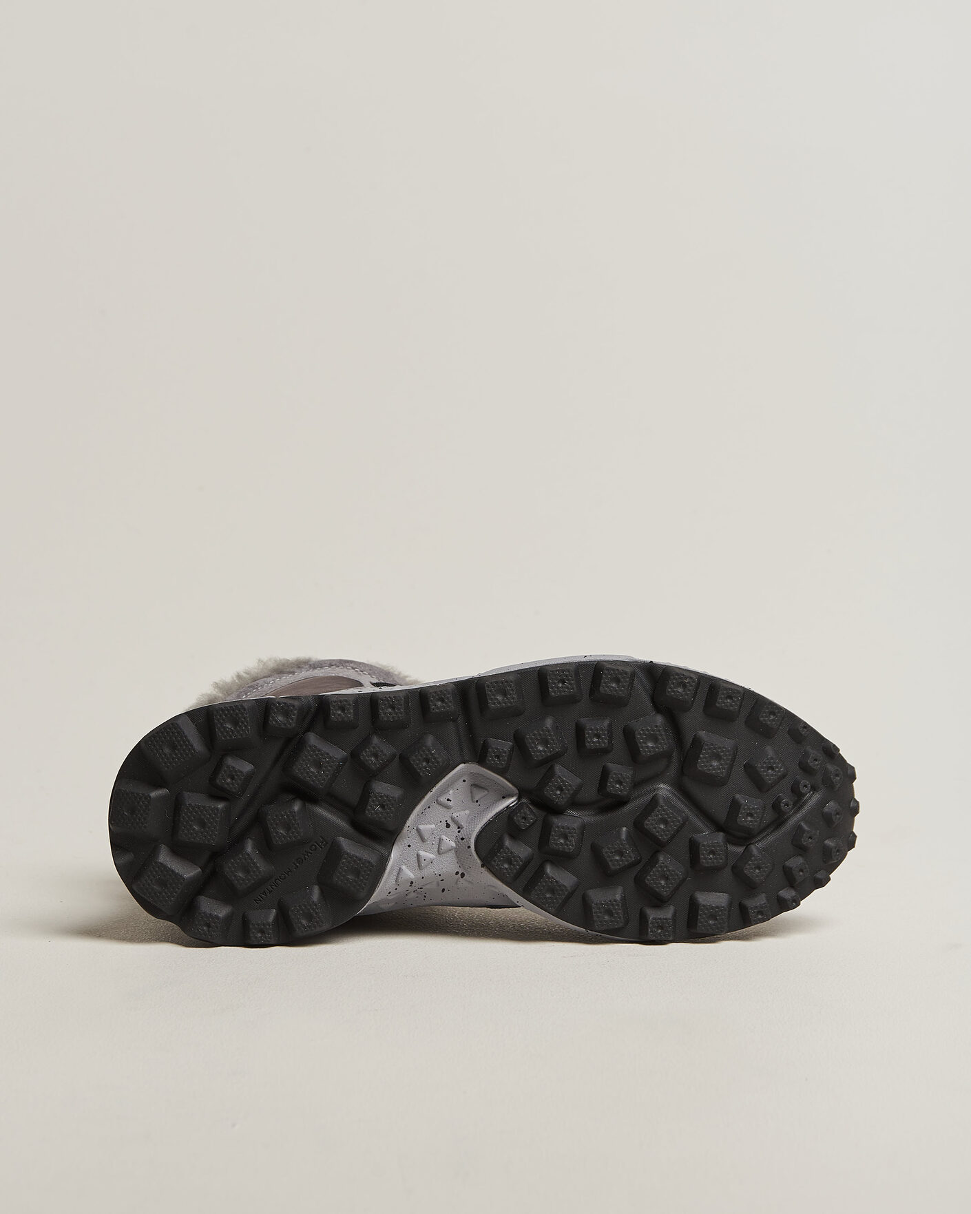 Men | Sneakers | Flower Mountain | Yamano 3 Mid Suede/Sherling Sneaker Grey