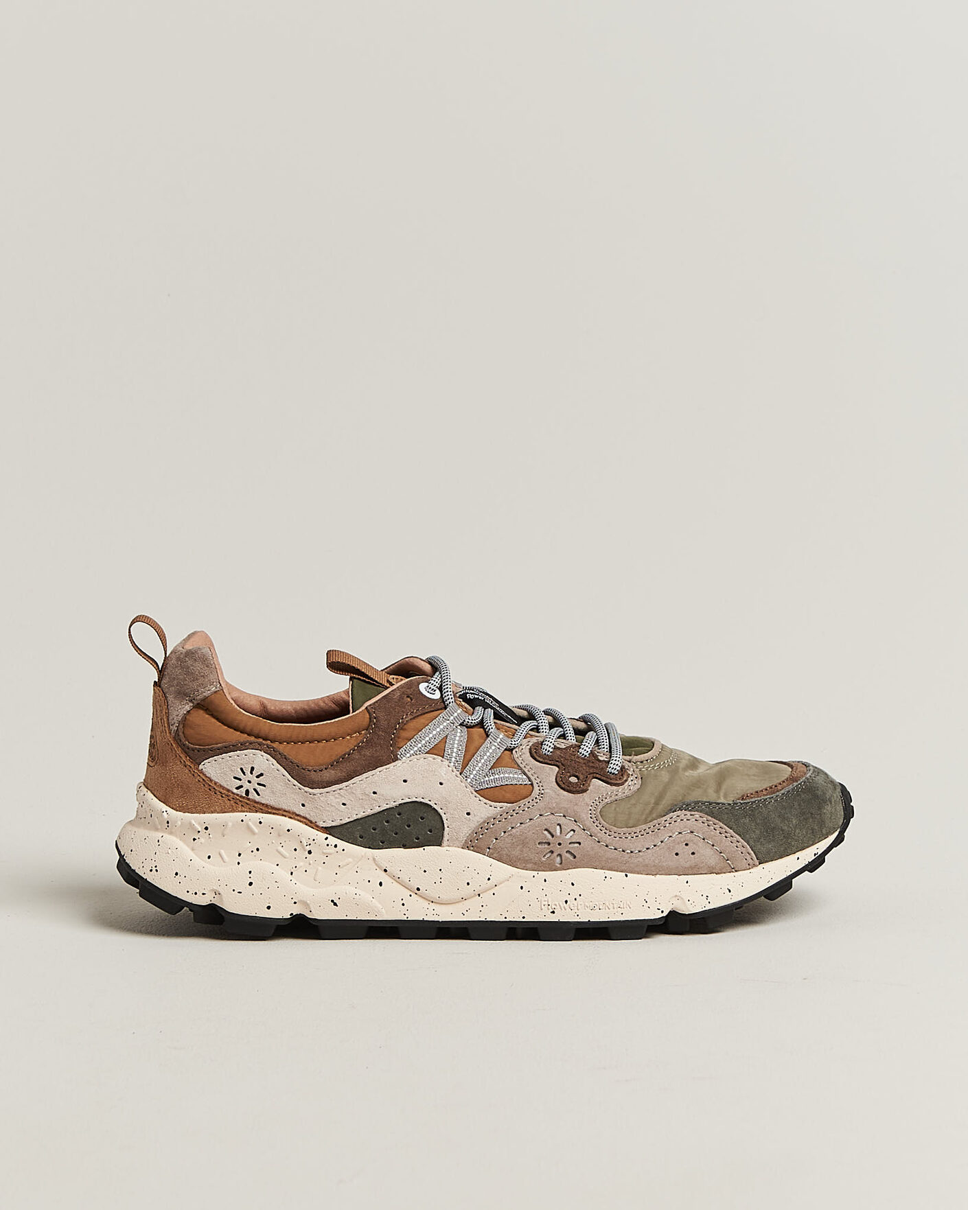 Men | Sneakers | Flower Mountain | Yamano 3 Suede/Nylon Sneaker Grey/Onion