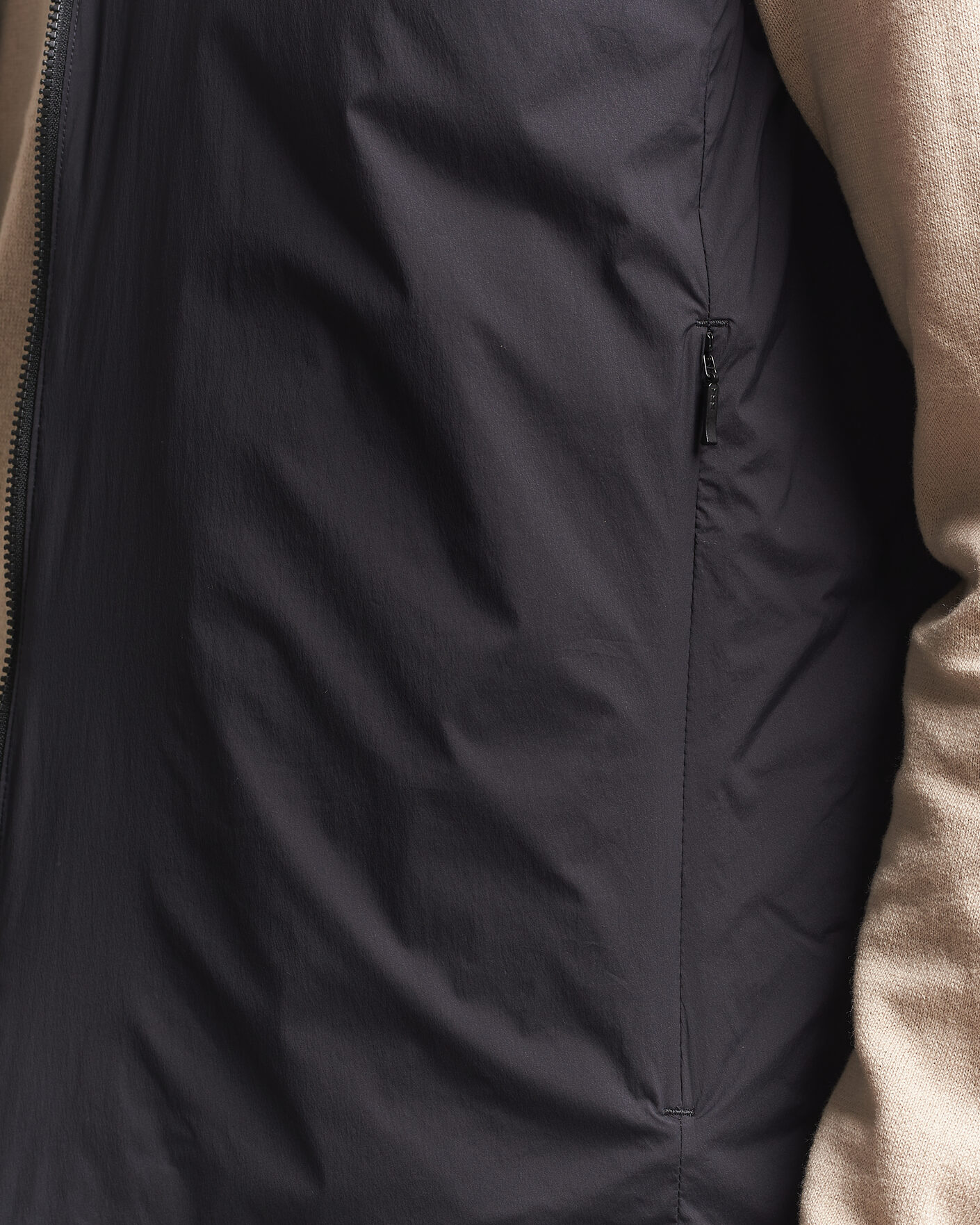 Men | Gilets | J.Lindeberg | Clinton Padded Vest Black