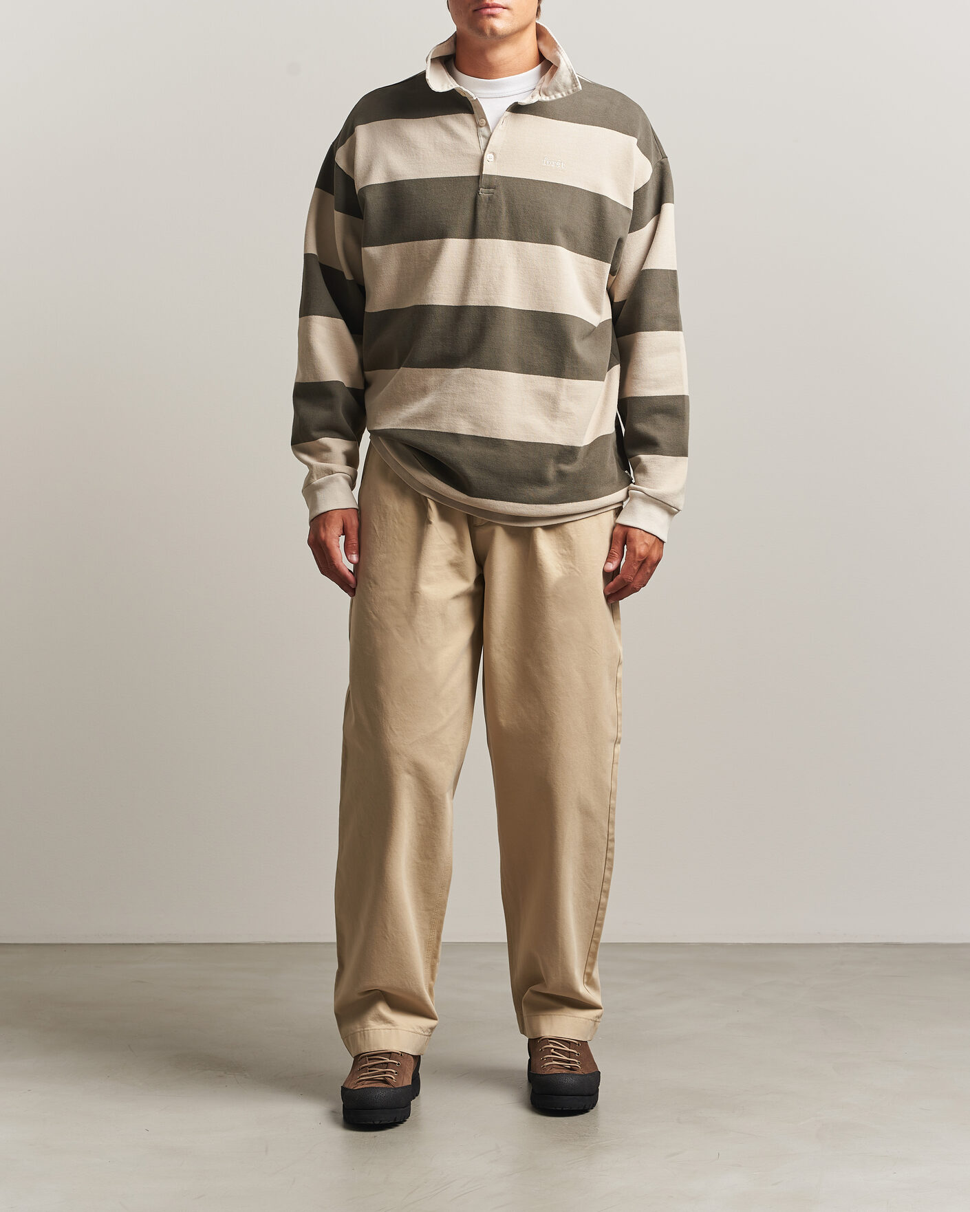 Men | Trousers | Forét | Writer Relaxed Fit Pleated Pants Uniform Khaki